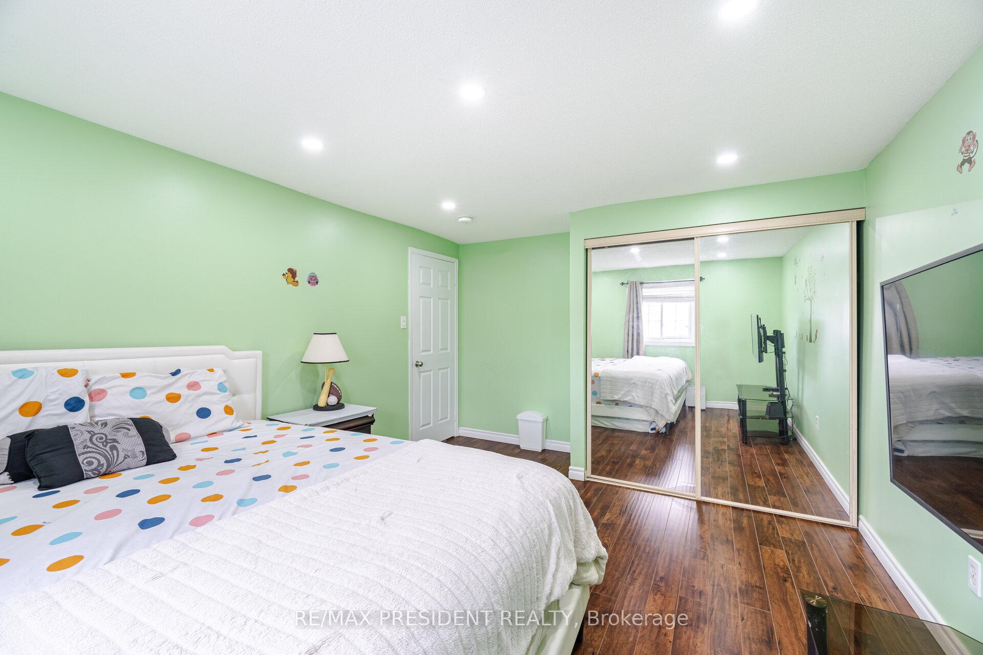 Photo 21 of 69 Chalmers Crescent, Ajax, Central — HOMEH