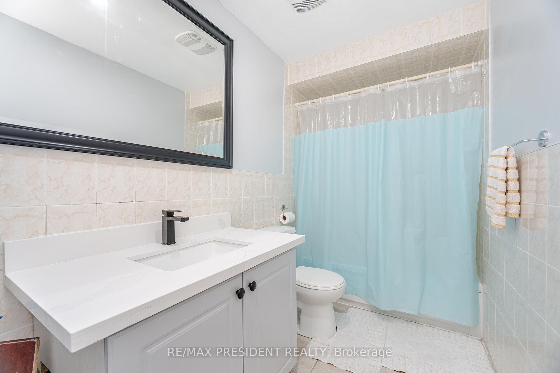 Photo 23 of 69 Chalmers Crescent, Ajax, Central — HOMEH