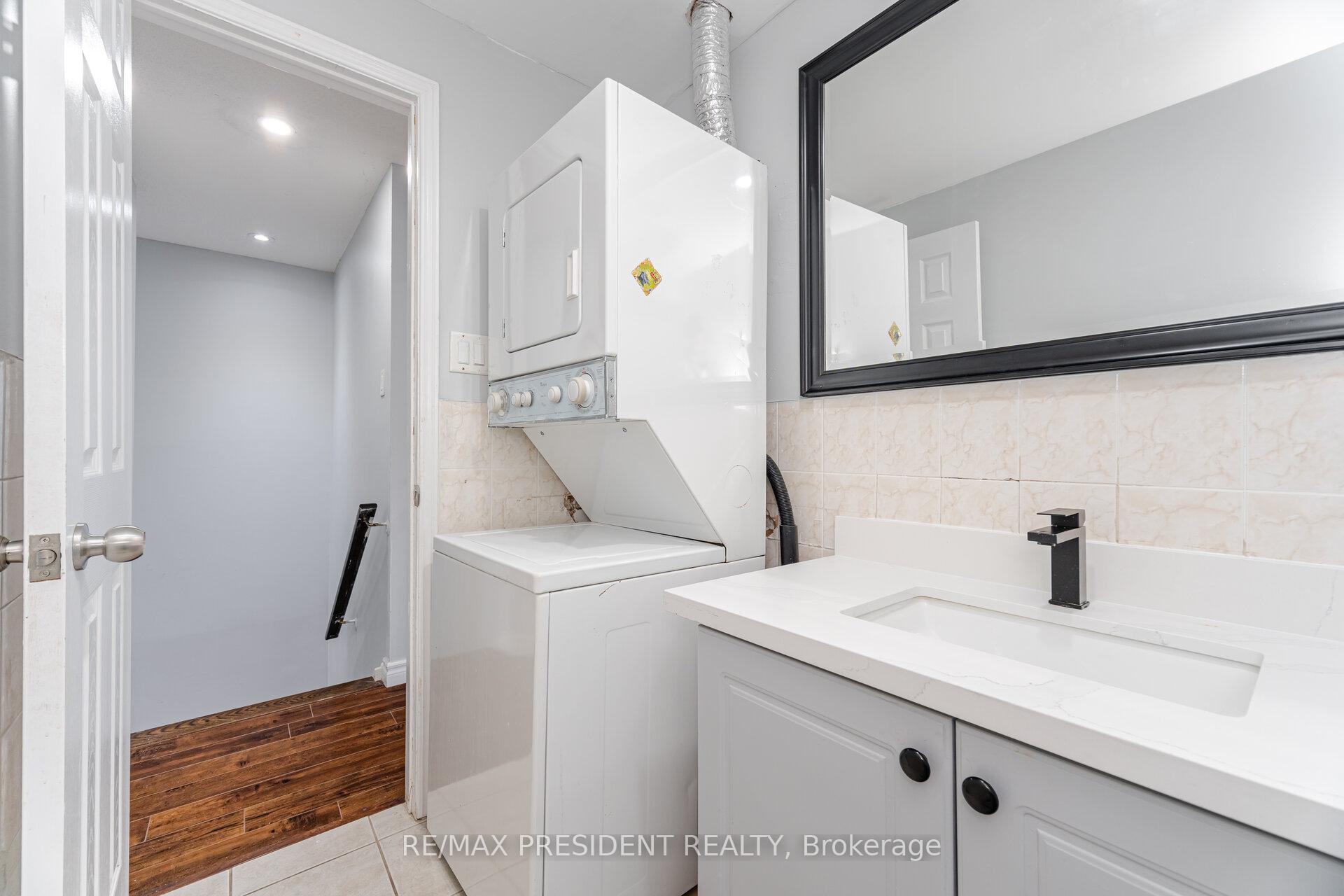 Photo 24 of 69 Chalmers Crescent, Ajax, Central — HOMEH