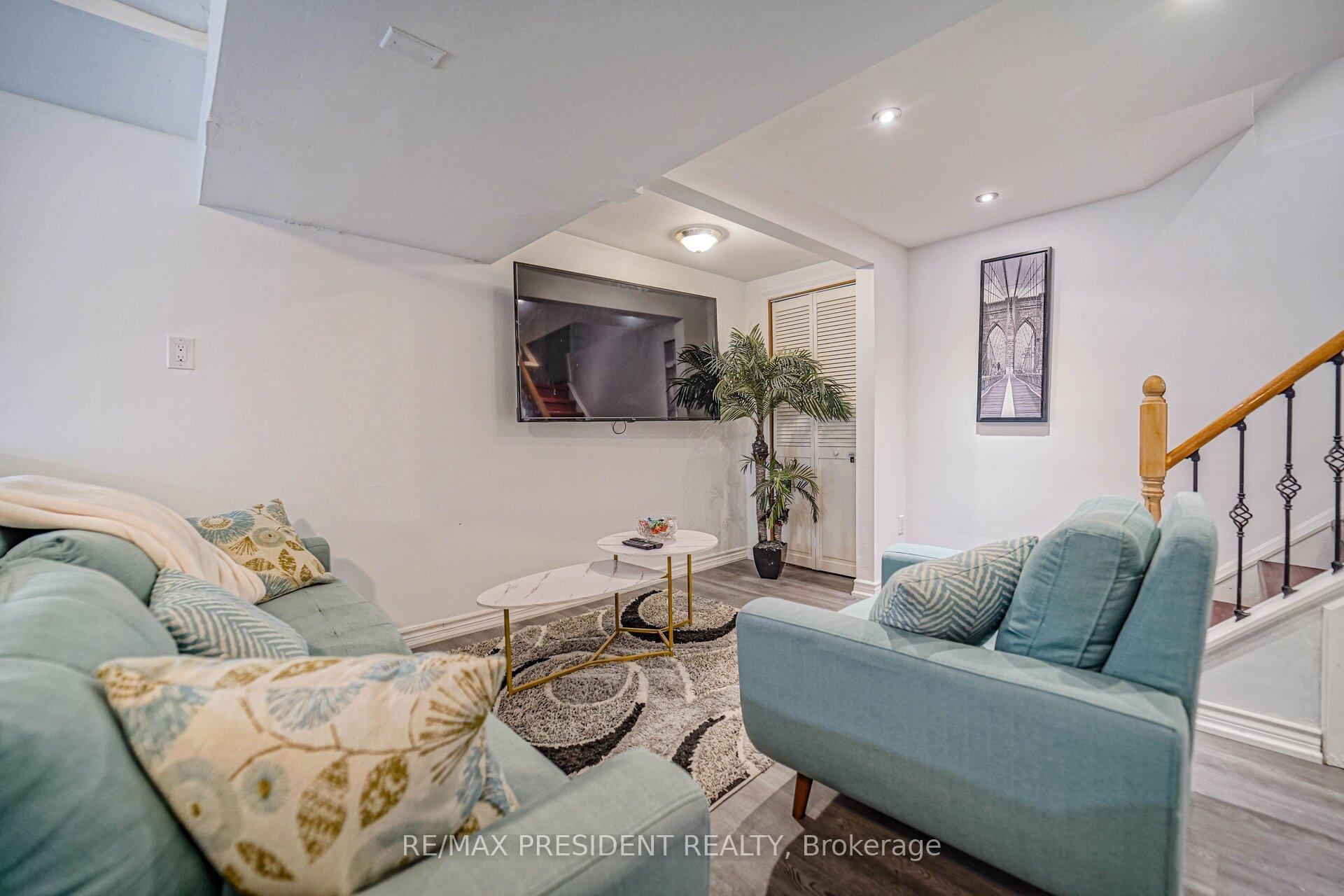 Photo 28 of 69 Chalmers Crescent, Ajax, Central — HOMEH
