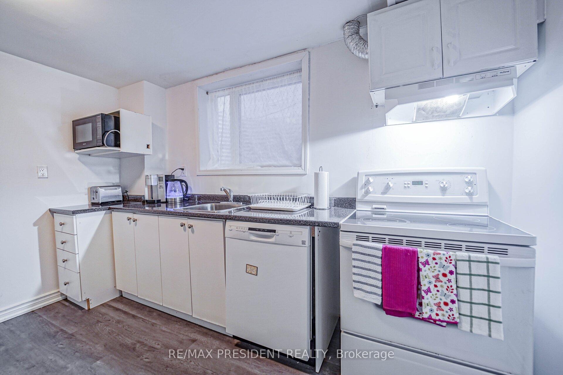 Photo 31 of 69 Chalmers Crescent, Ajax, Central — HOMEH