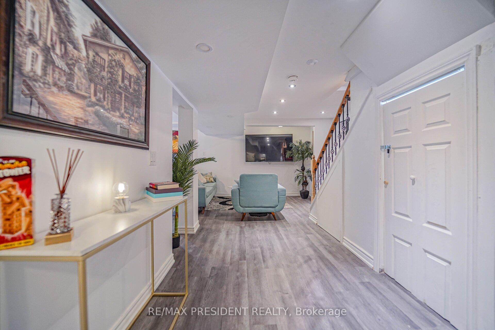 Photo 32 of 69 Chalmers Crescent, Ajax, Central — HOMEH