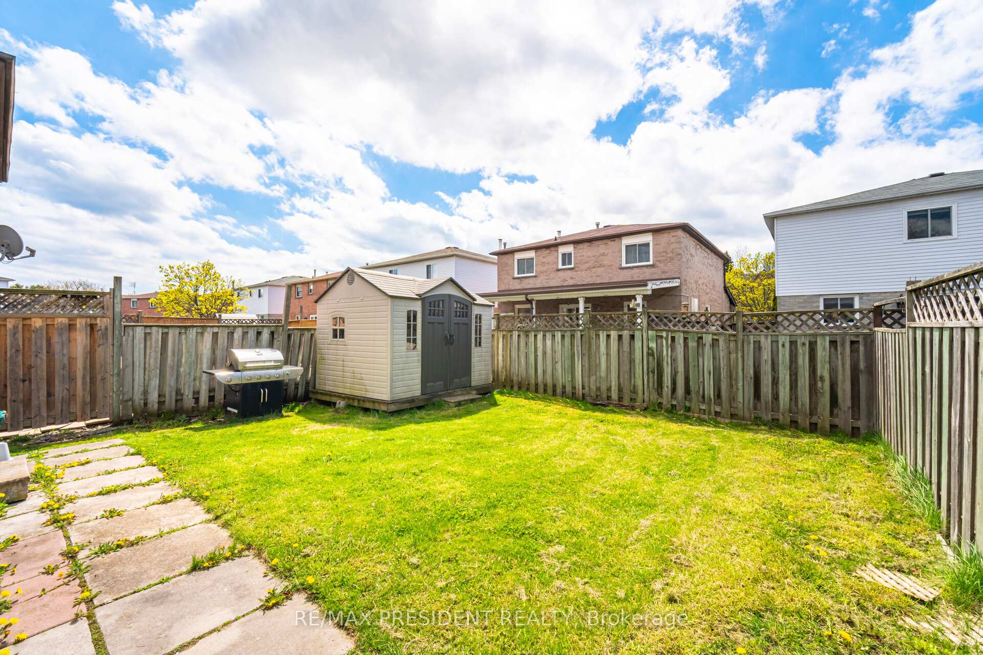 Photo 37 of 69 Chalmers Crescent, Ajax, Central — HOMEH