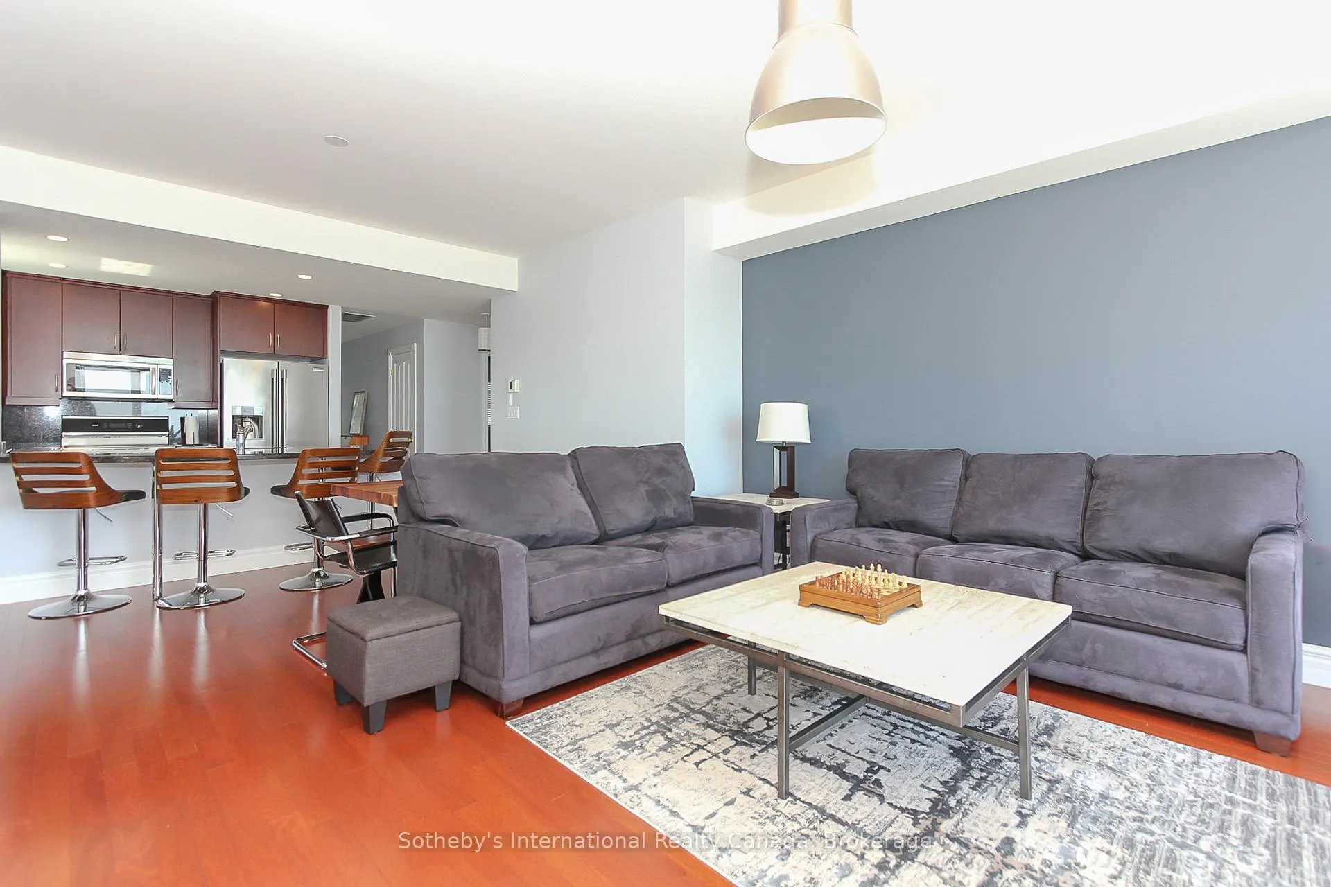 Photo 18 of 550 Mariners Way, Collingwood — HOMEH