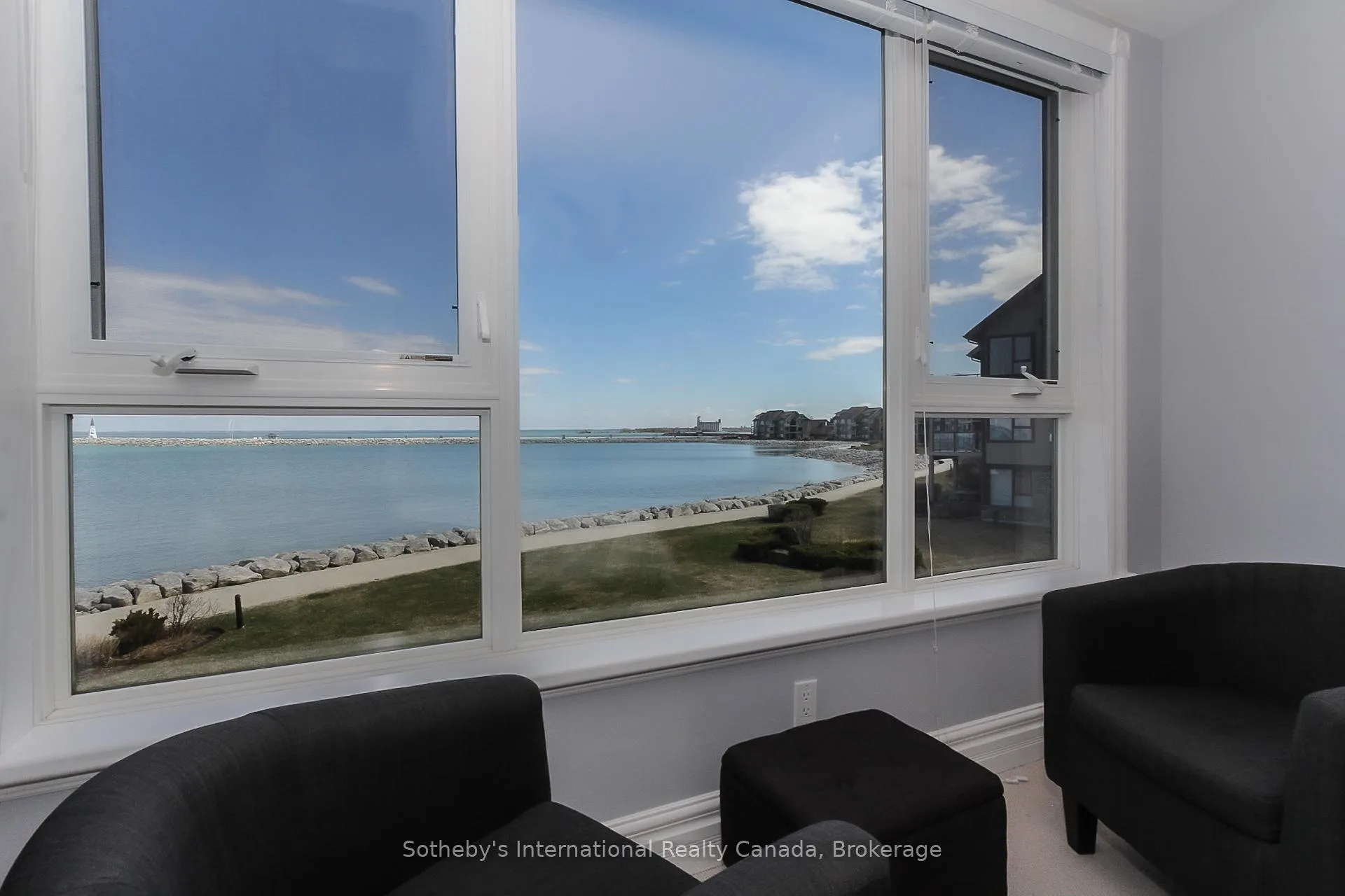Photo 28 of 550 Mariners Way, Collingwood — HOMEH