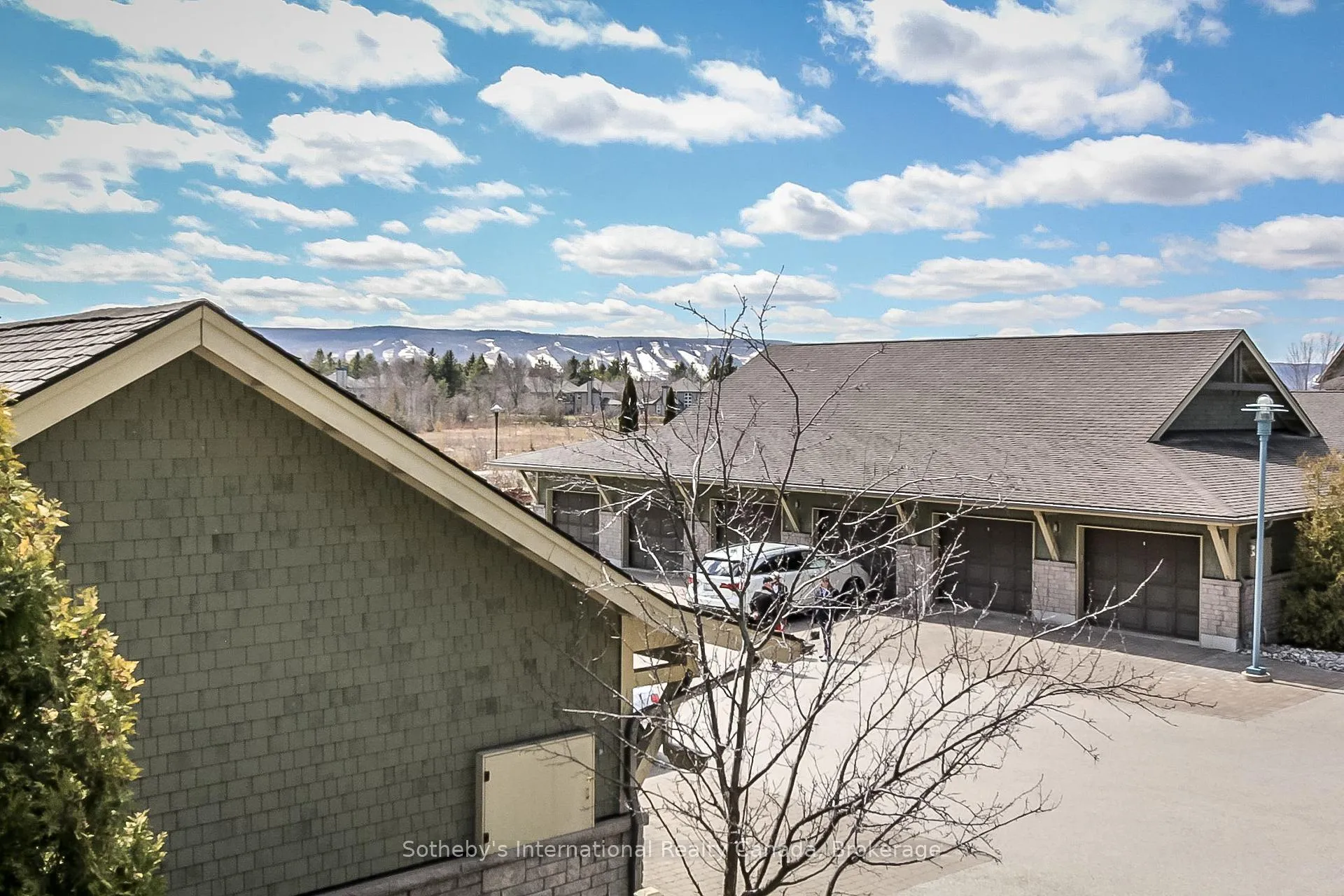 Photo 38 of 550 Mariners Way, Collingwood — HOMEH