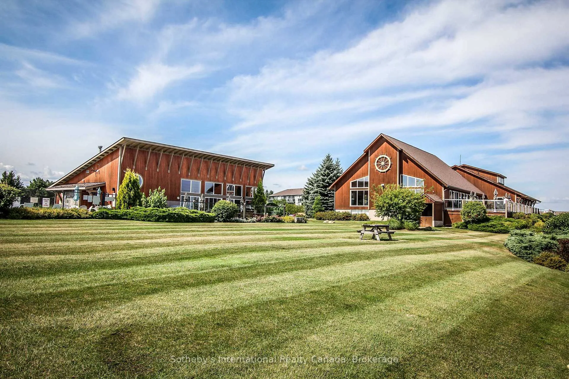 Photo 43 of 550 Mariners Way, Collingwood — HOMEH