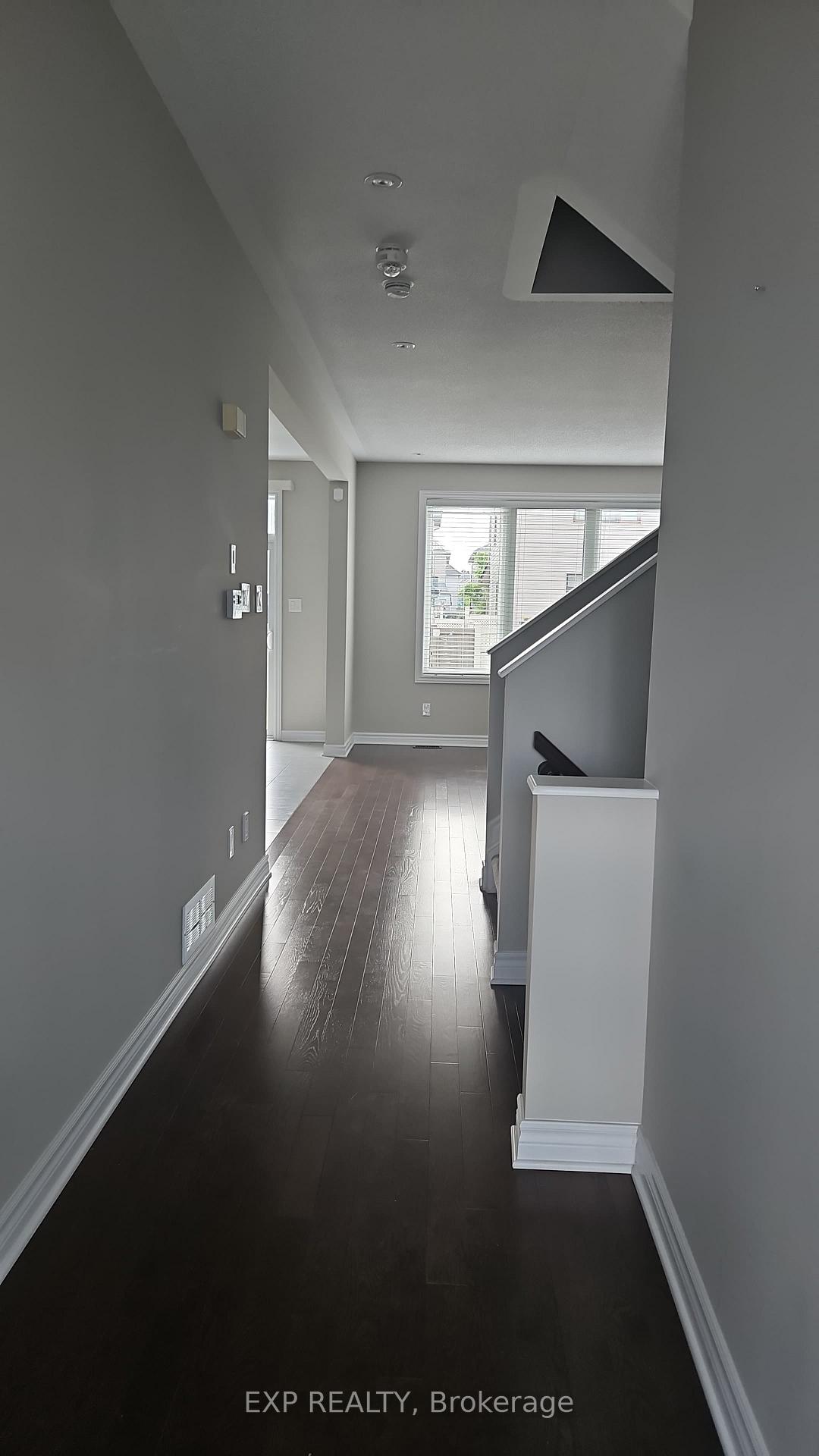 Photo 2 of 39 Knockaderry Crescent, Ottawa, Barrhaven - Half Moon Bay — HOMEH