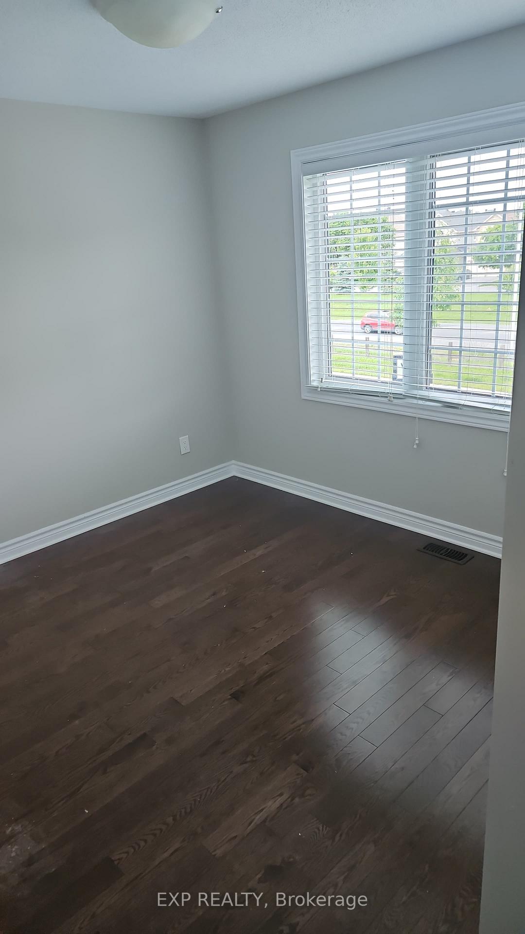 Photo 6 of 39 Knockaderry Crescent, Ottawa, Barrhaven - Half Moon Bay — HOMEH
