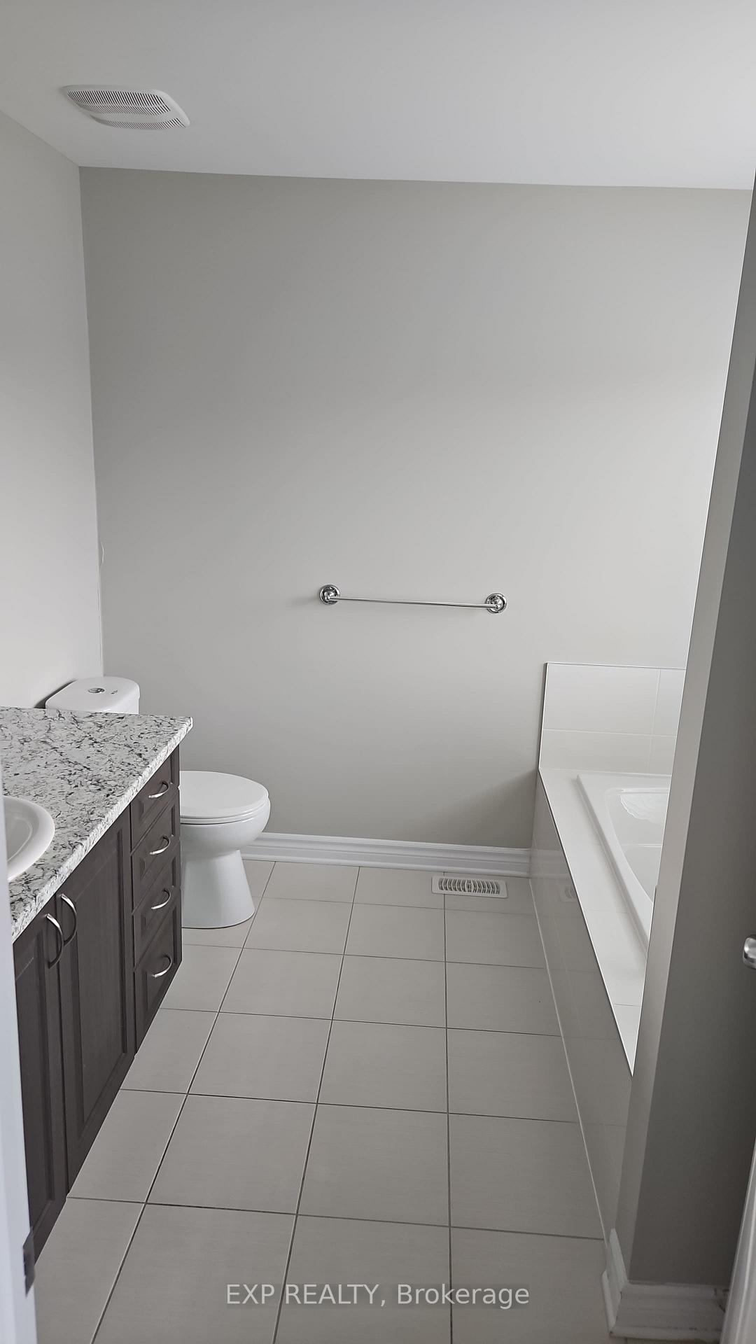 Photo 14 of 39 Knockaderry Crescent, Ottawa, Barrhaven - Half Moon Bay — HOMEH