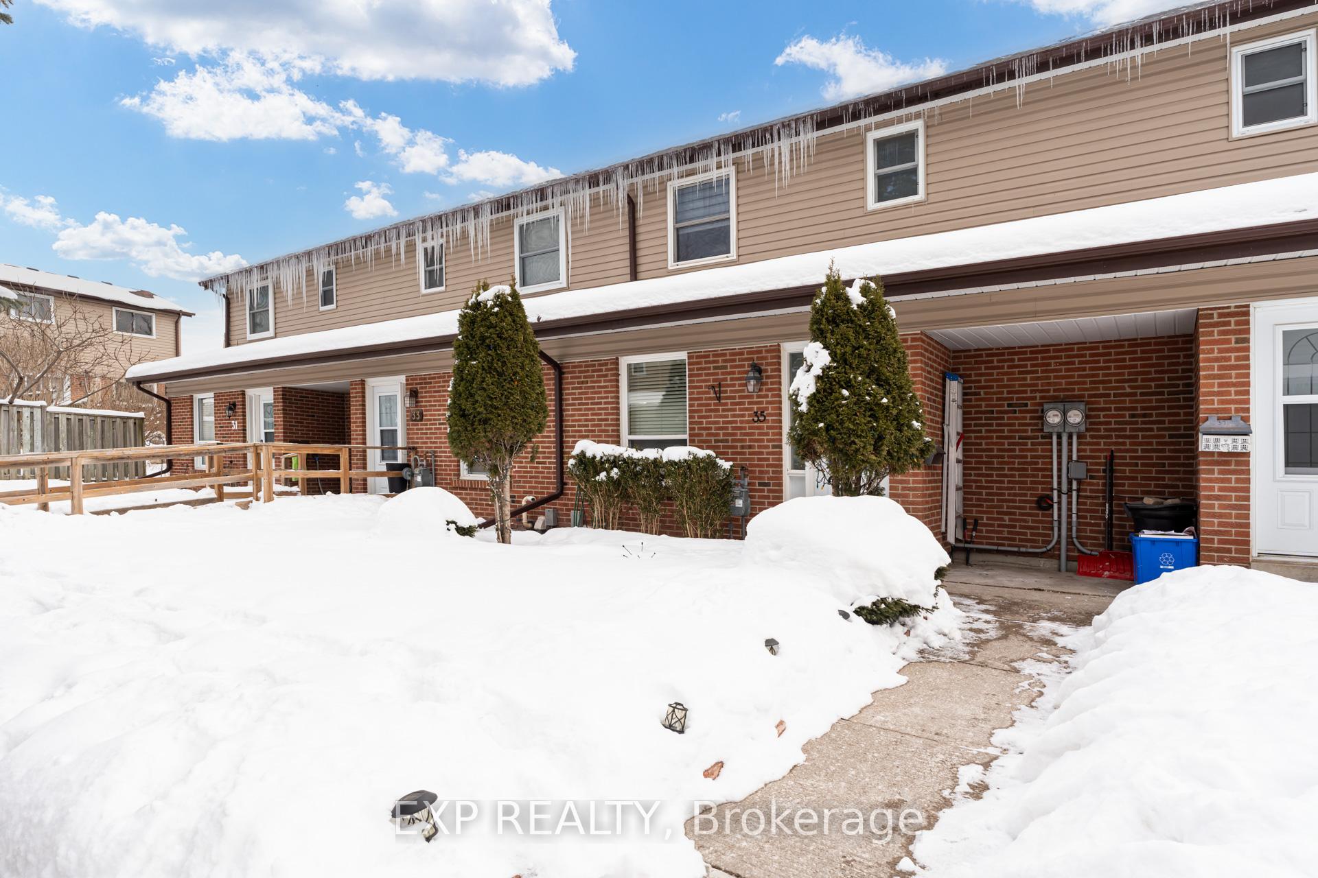 Photo 4 of 35 Kingham Road, Halton Hills, Acton — HOMEH
