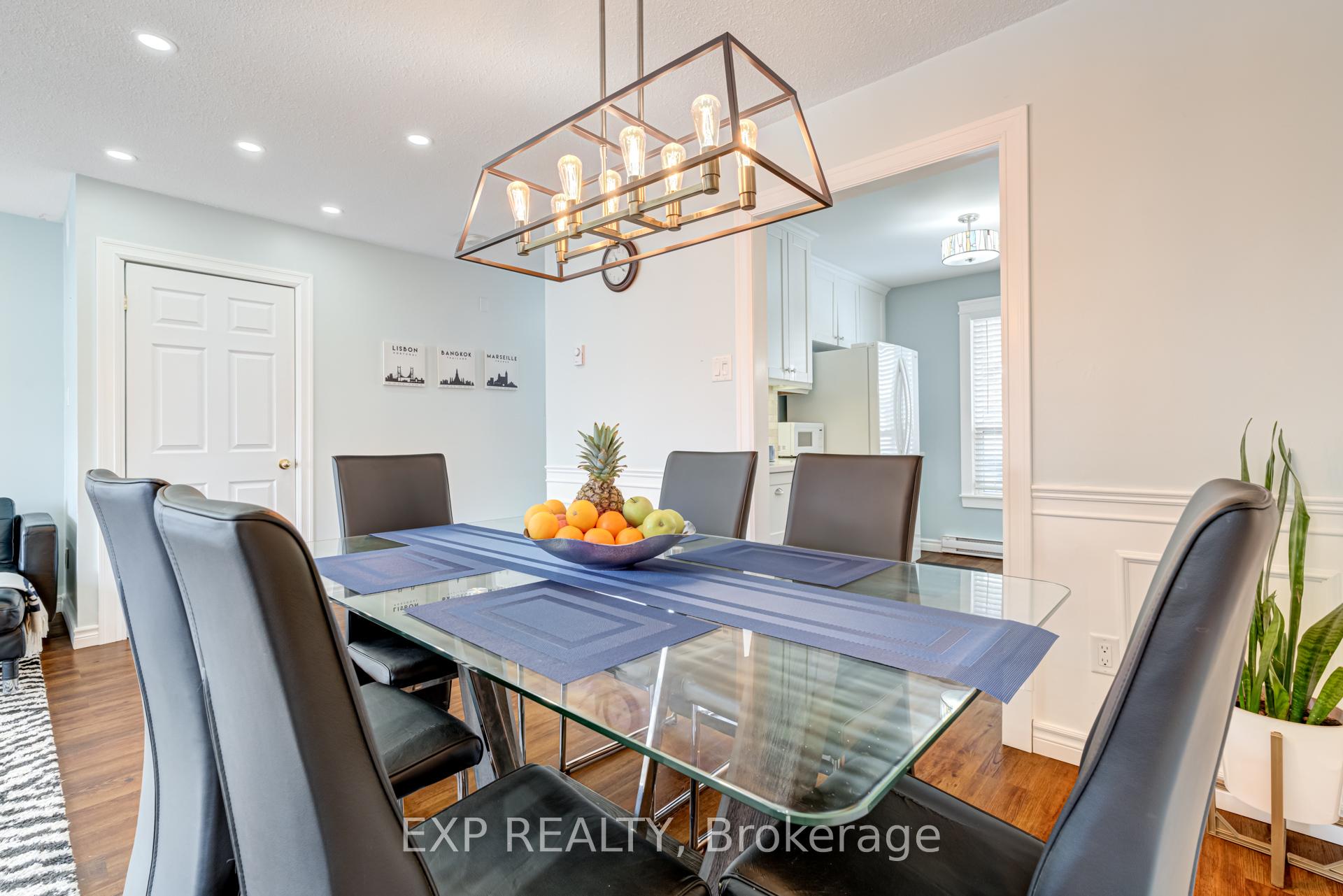 Photo 10 of 35 Kingham Road, Halton Hills, Acton — HOMEH