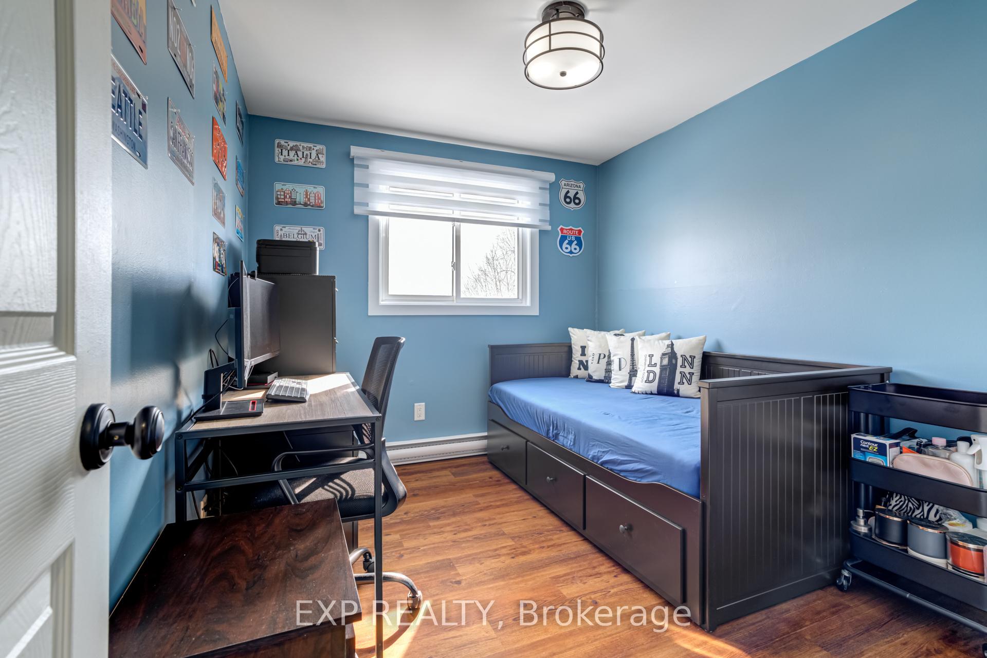 Photo 21 of 35 Kingham Road, Halton Hills, Acton — HOMEH