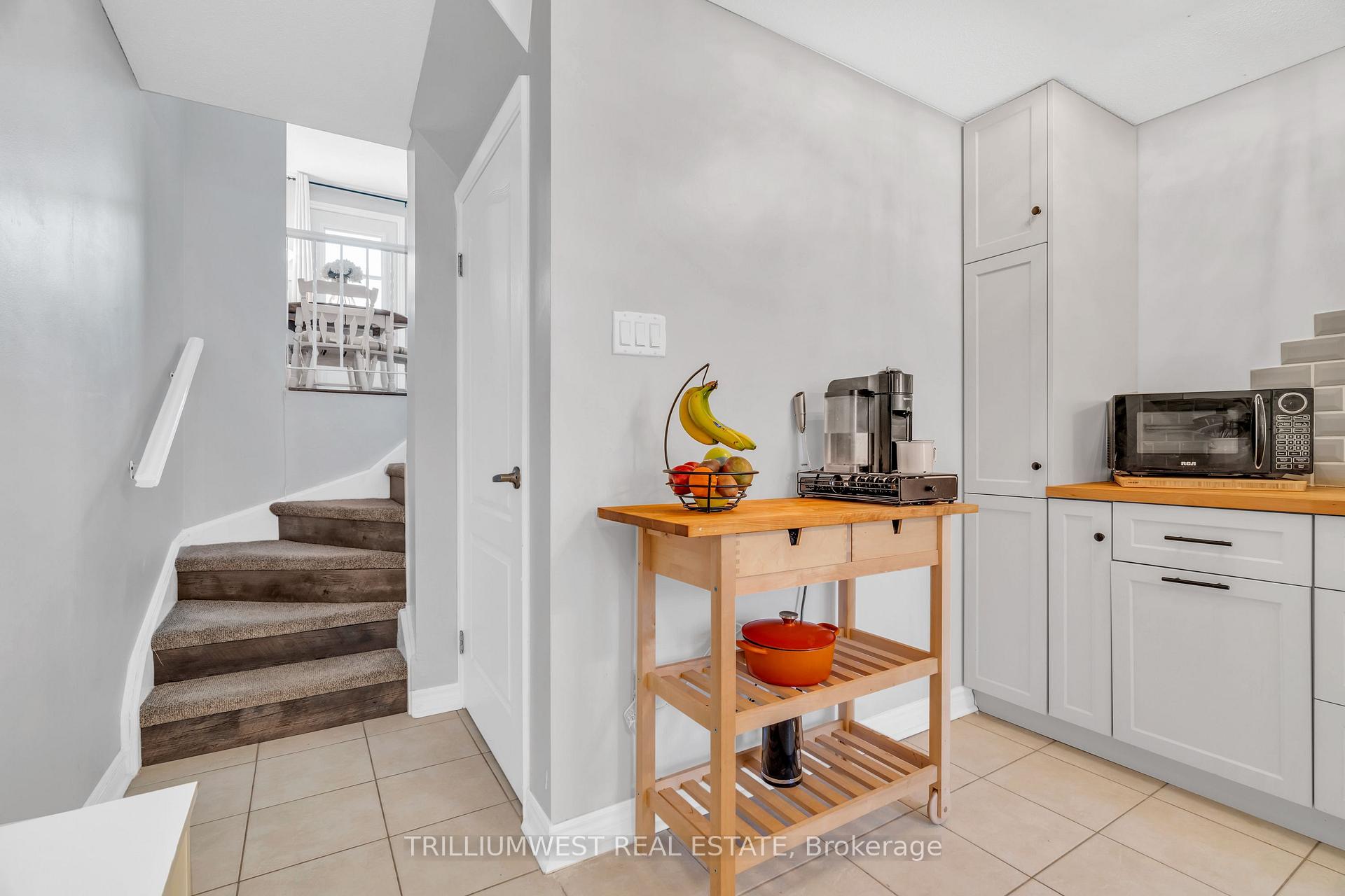 Photo 9 of Unit 16, 35 Breckenridge Drive, Kitchener — HOMEH