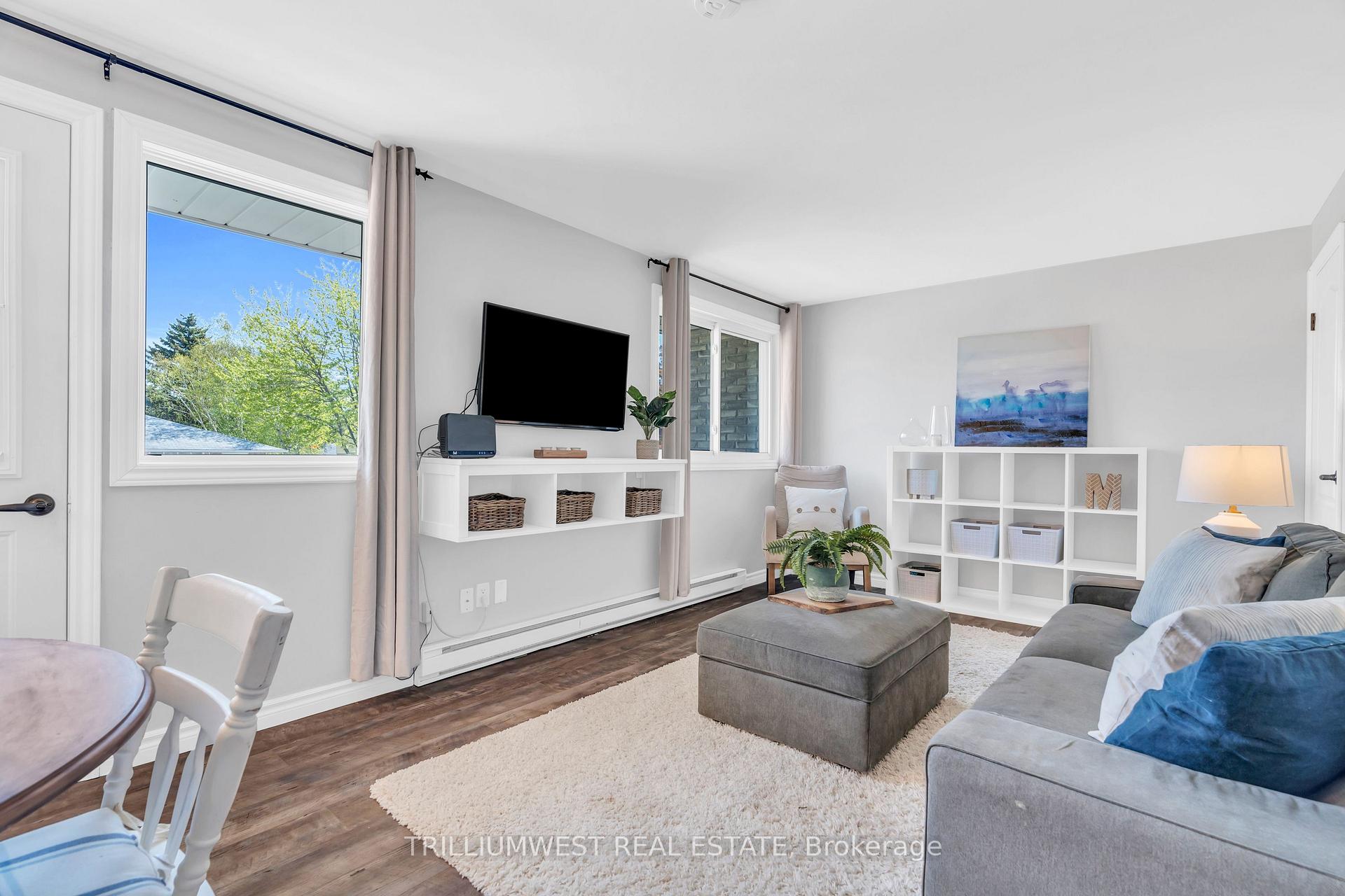 Photo 10 of Unit 16, 35 Breckenridge Drive, Kitchener — HOMEH