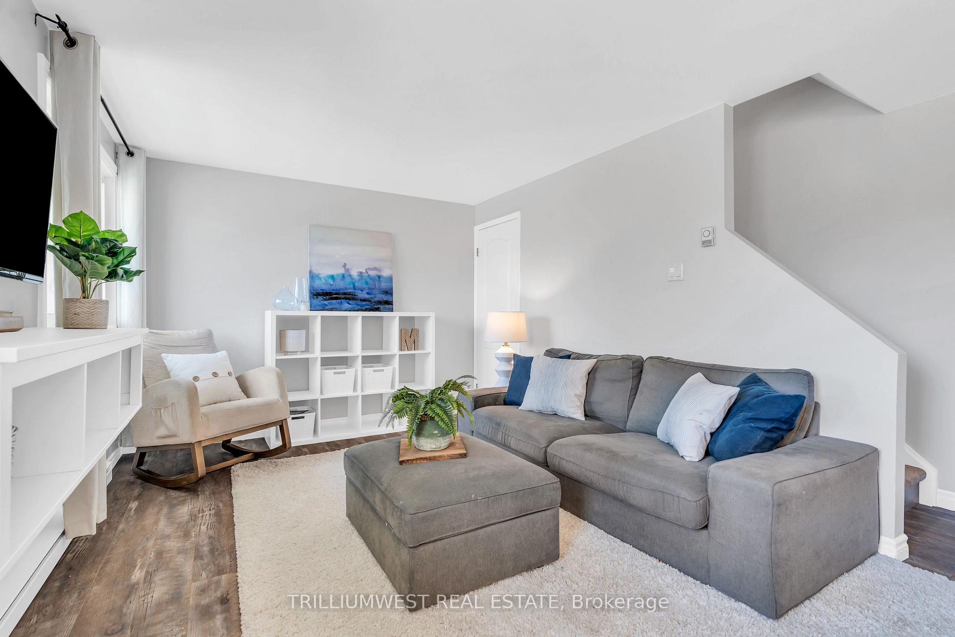 Photo 12 of Unit 16, 35 Breckenridge Drive, Kitchener — HOMEH