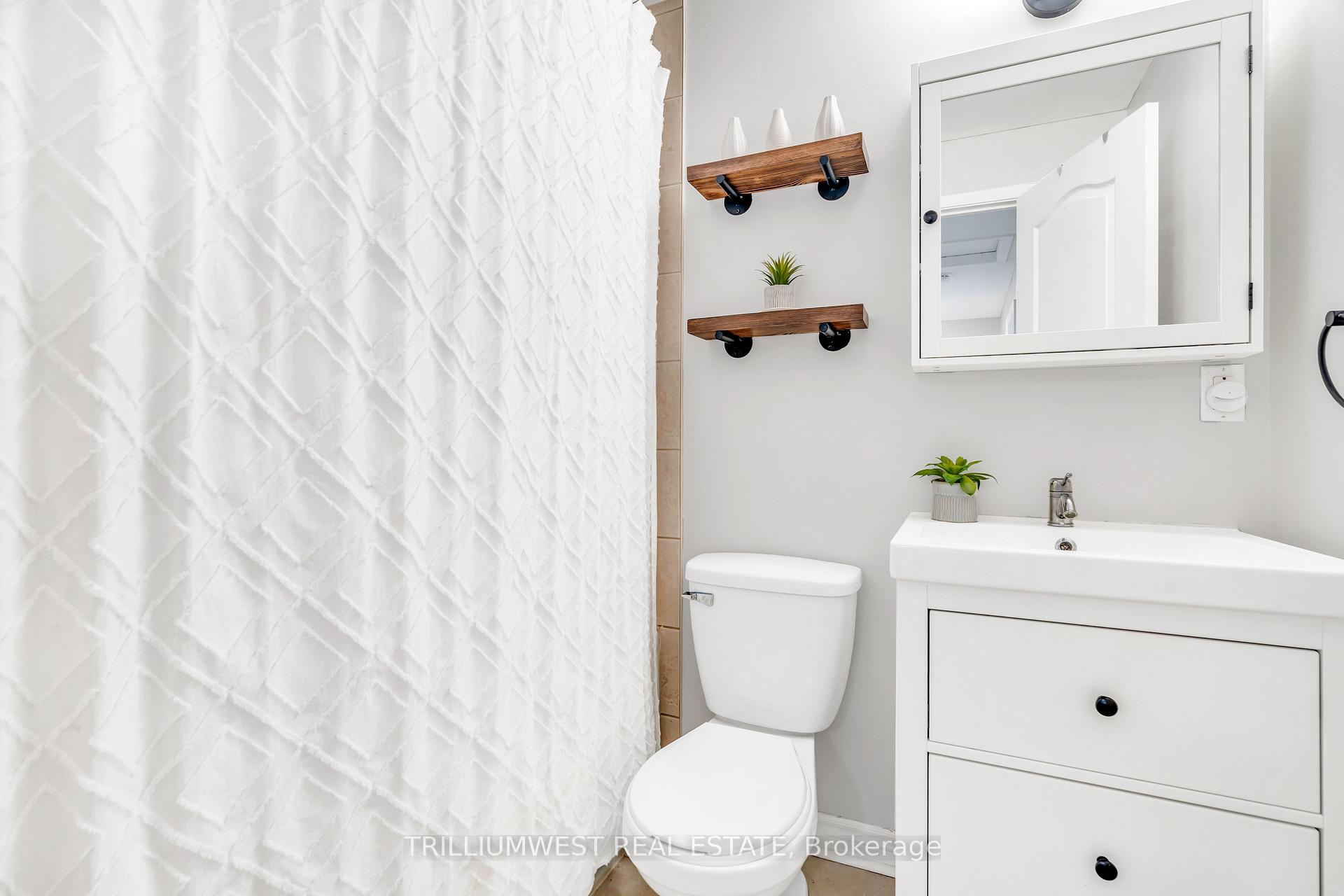 Photo 20 of Unit 16, 35 Breckenridge Drive, Kitchener — HOMEH