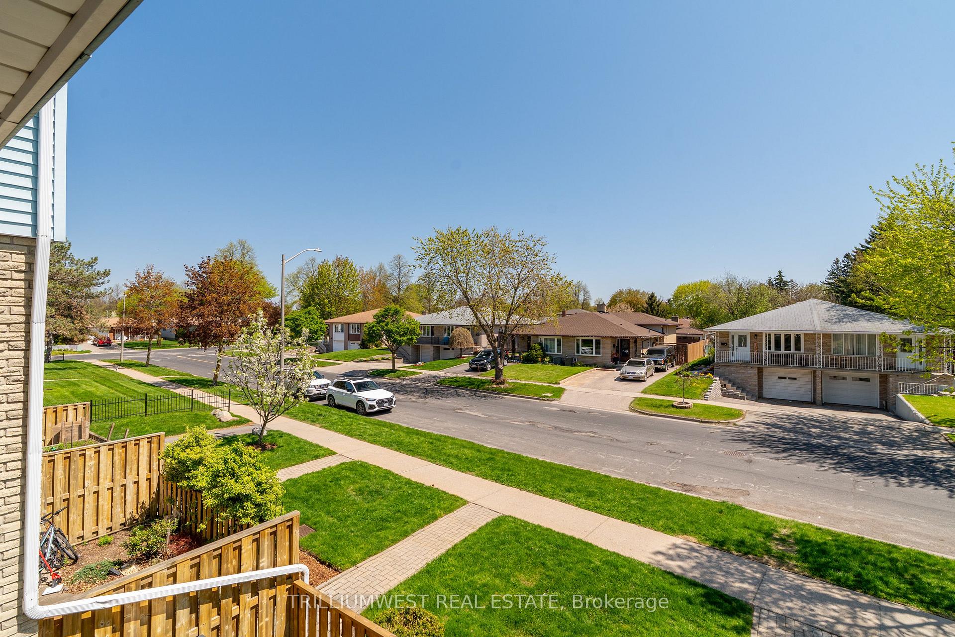 Photo 23 of Unit 16, 35 Breckenridge Drive, Kitchener — HOMEH