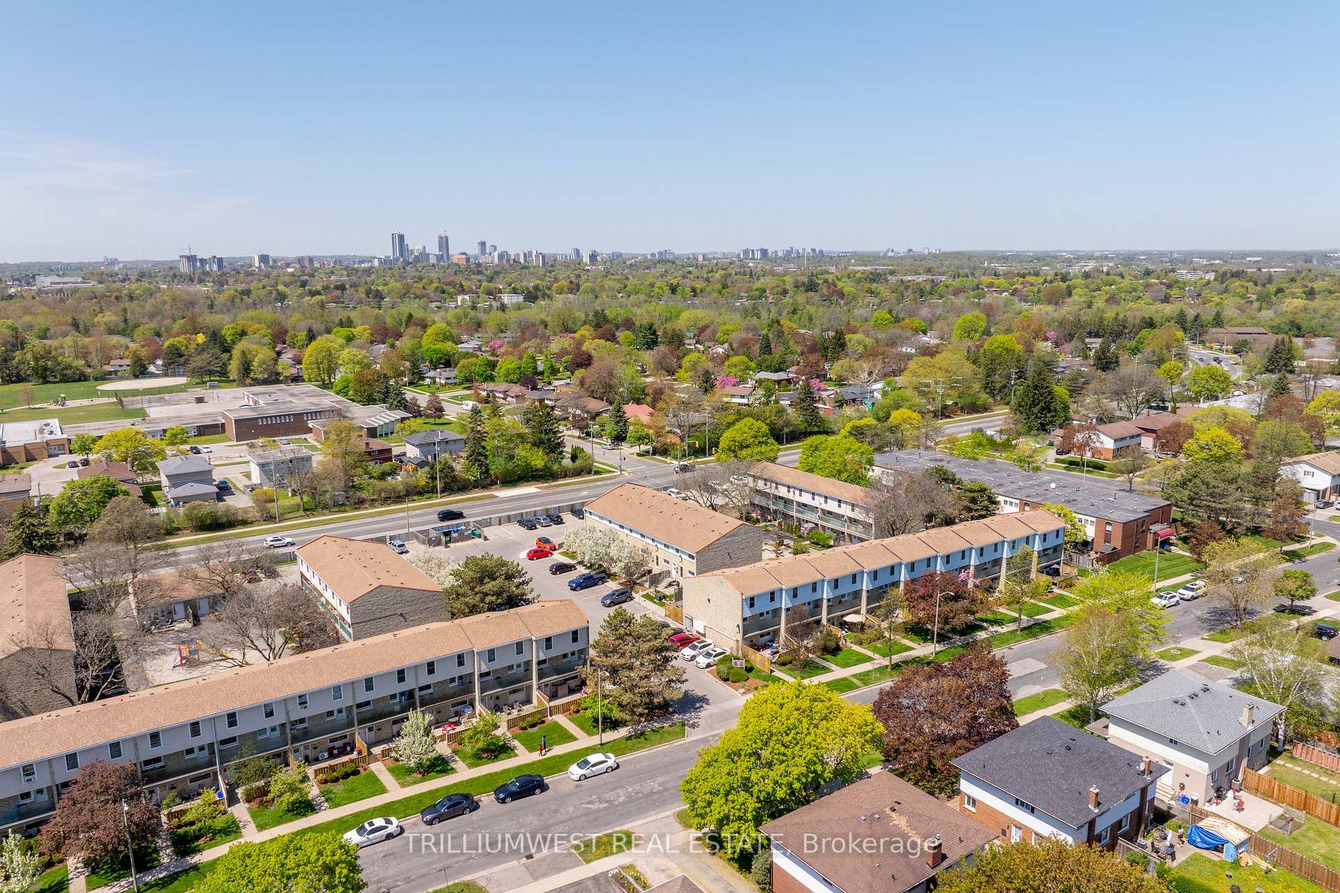 Photo 27 of Unit 16, 35 Breckenridge Drive, Kitchener — HOMEH
