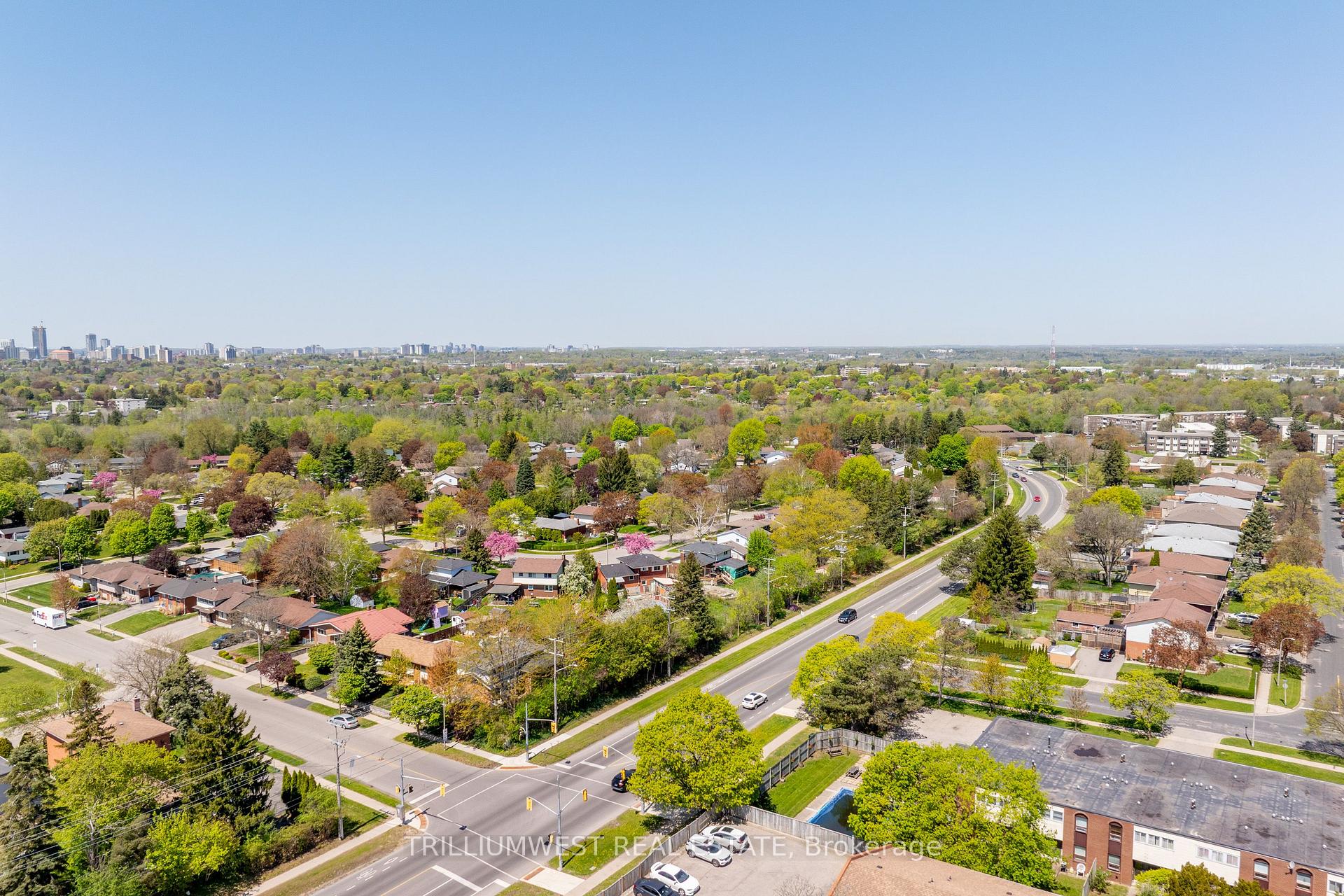 Photo 28 of Unit 16, 35 Breckenridge Drive, Kitchener — HOMEH