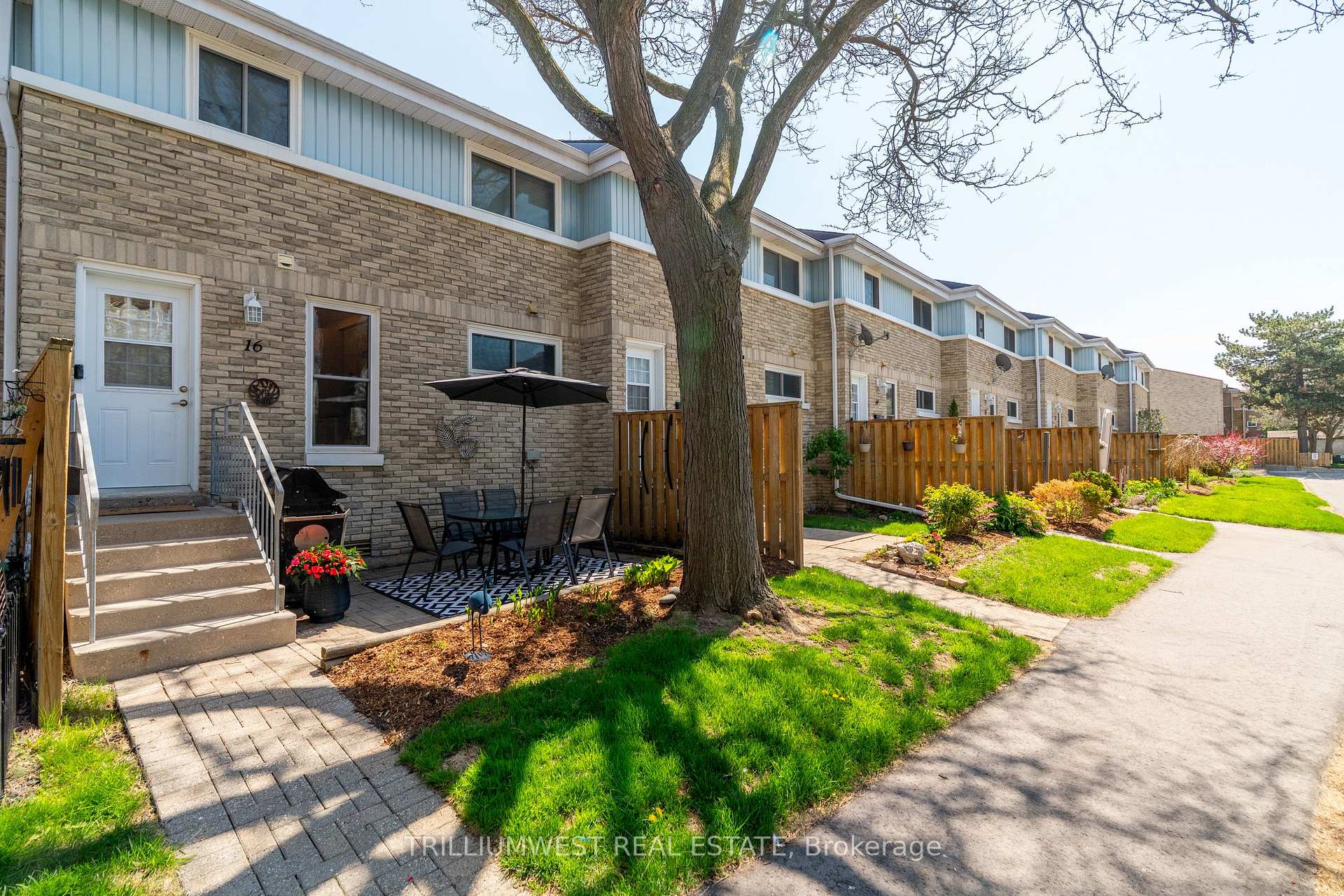 Photo 34 of Unit 16, 35 Breckenridge Drive, Kitchener — HOMEH