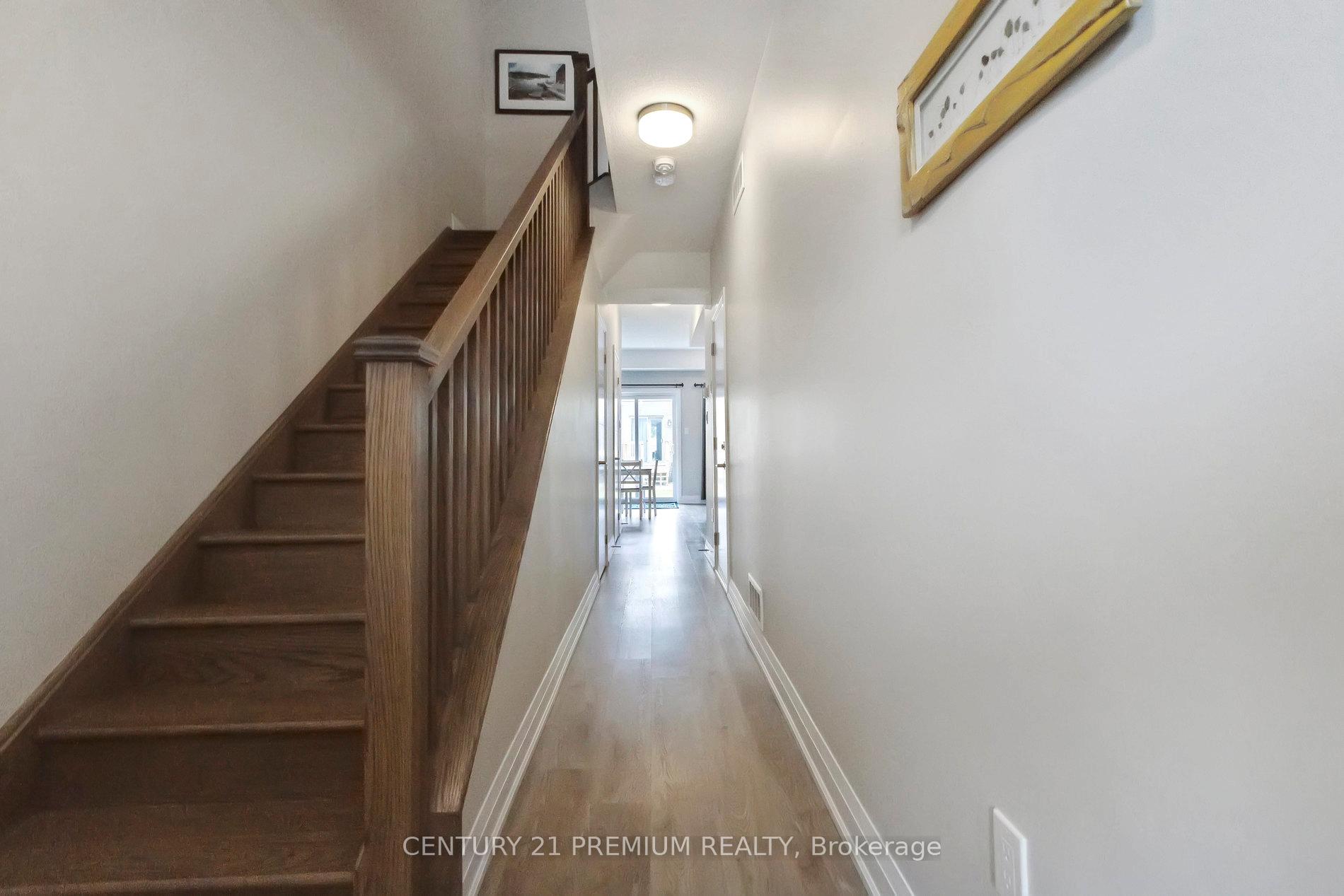 Photo 5 of Unit 29, 36 Steel Crescent, Guelph, St. Patrick's Ward — HOMEH
