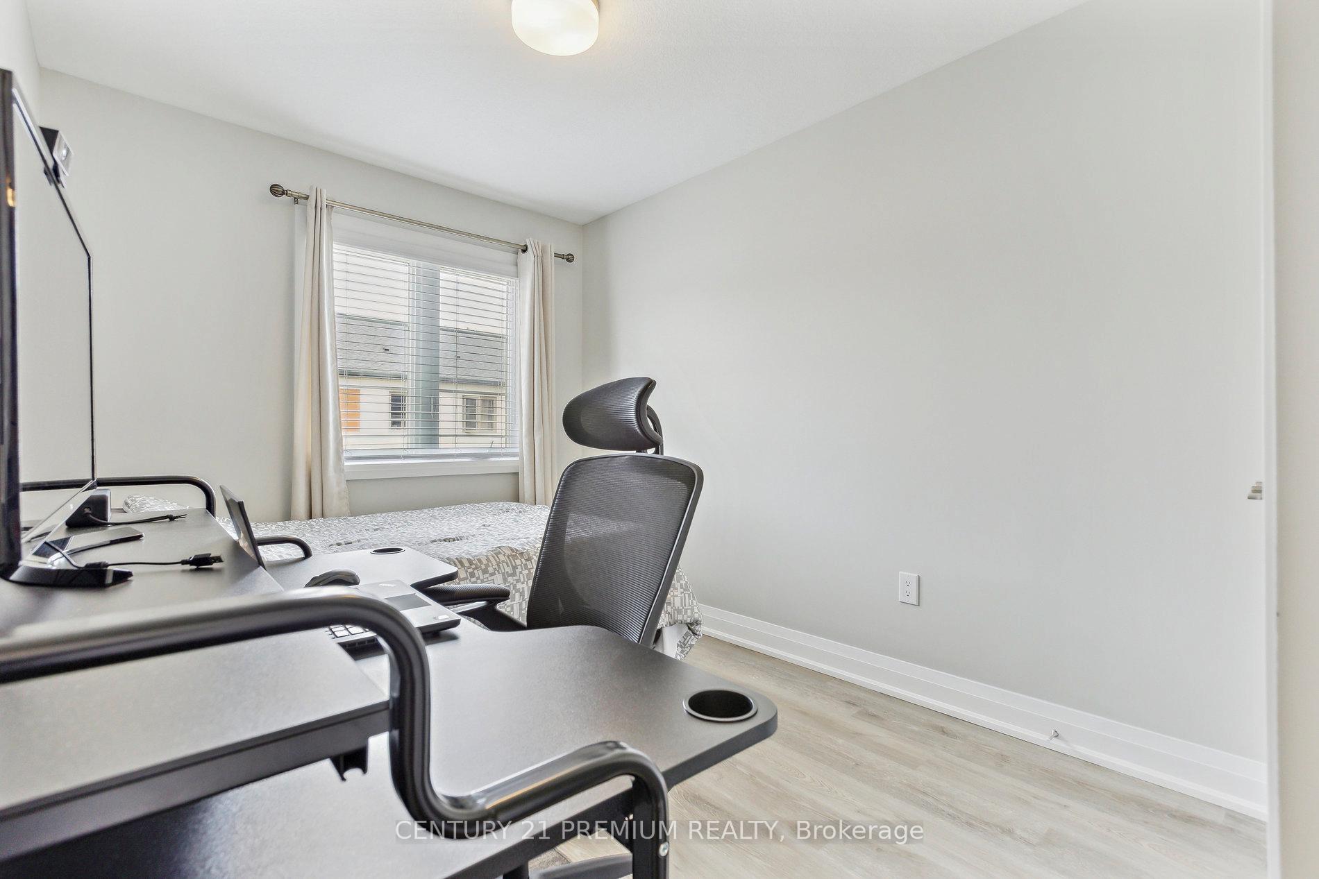 Photo 33 of Unit 29, 36 Steel Crescent, Guelph, St. Patrick's Ward — HOMEH
