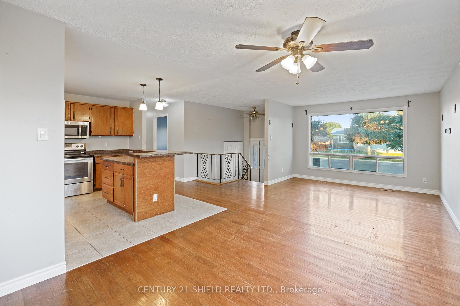Photo 9 of 1130 Sydney Street, Cornwall — HOMEH