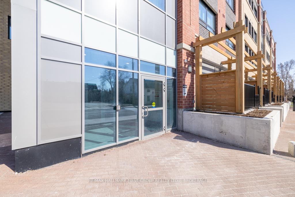 Photo 4 of Unit 428, 652 Princess Street, Kingston, Central City East — HOMEH