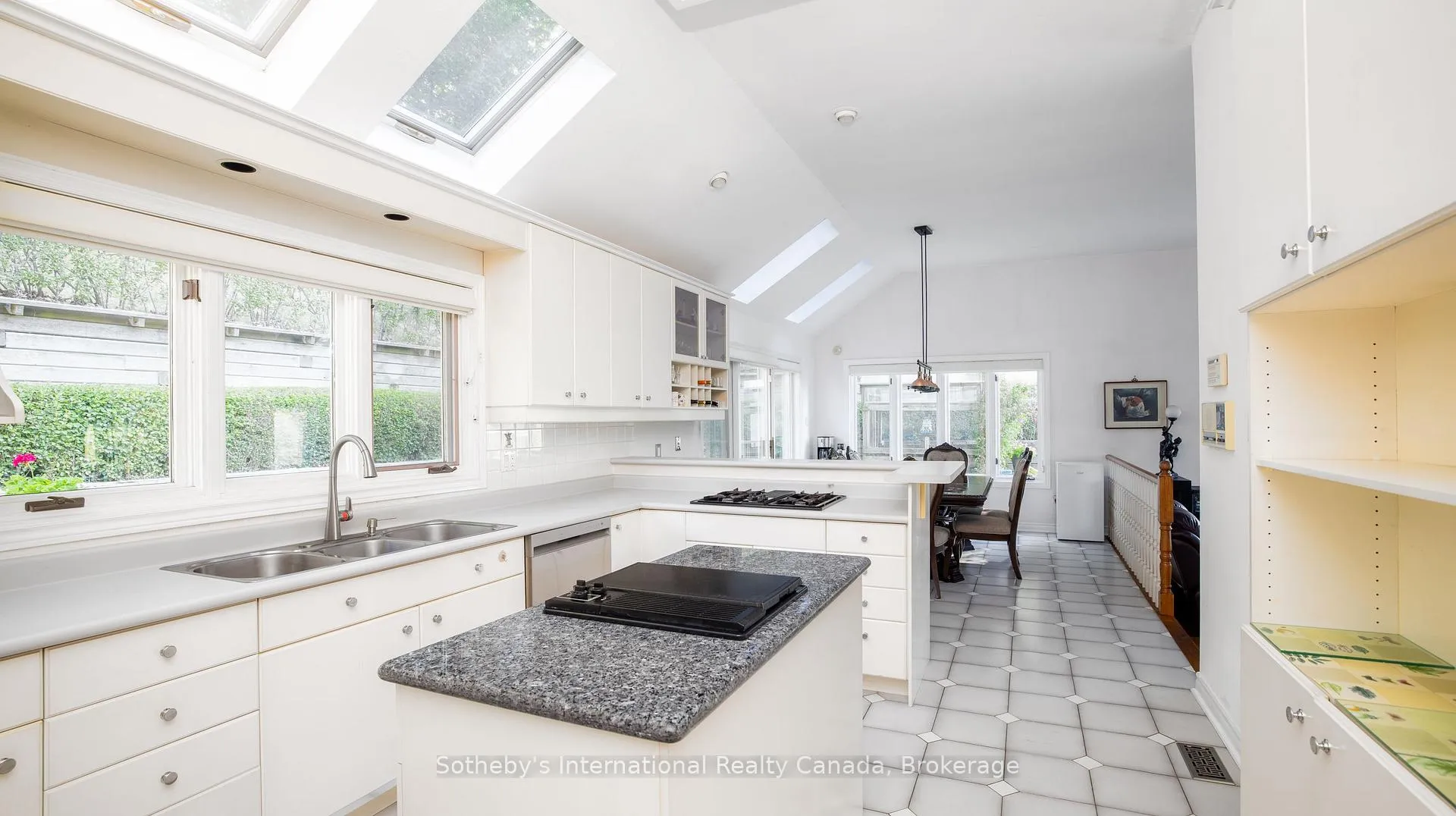 Photo 33 of 12 Matson Drive, Caledon, Palgrave — HOMEH