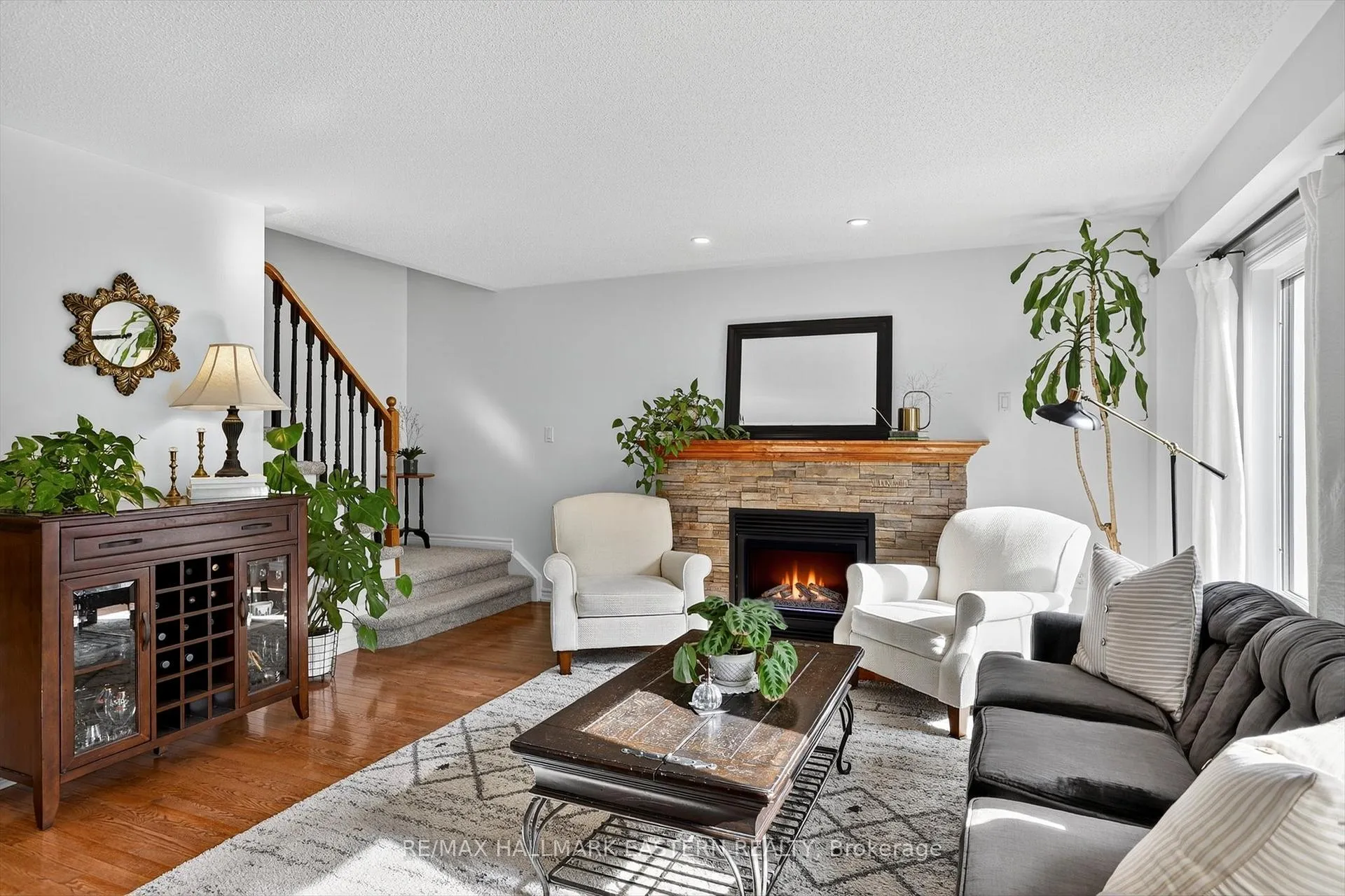 Photo 11 of 110 Sleeman Square, Clarington, Courtice — HOMEH