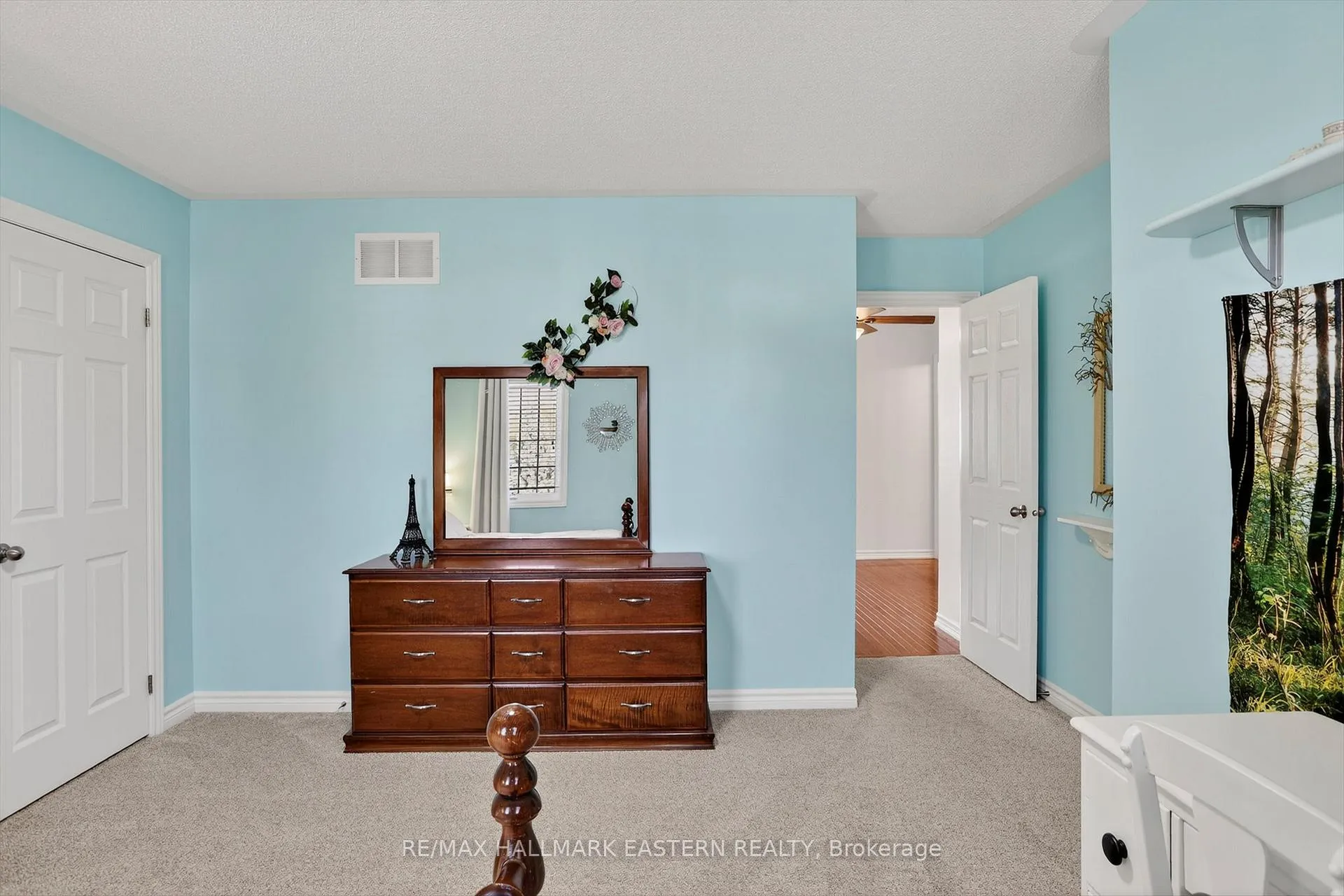 Photo 27 of 110 Sleeman Square, Clarington, Courtice — HOMEH