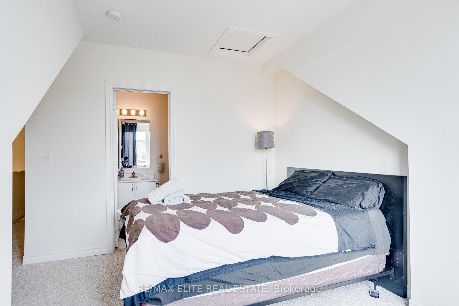 Photo 23 of Unit 303, 5 Anchorage Crescent, Collingwood — HOMEH