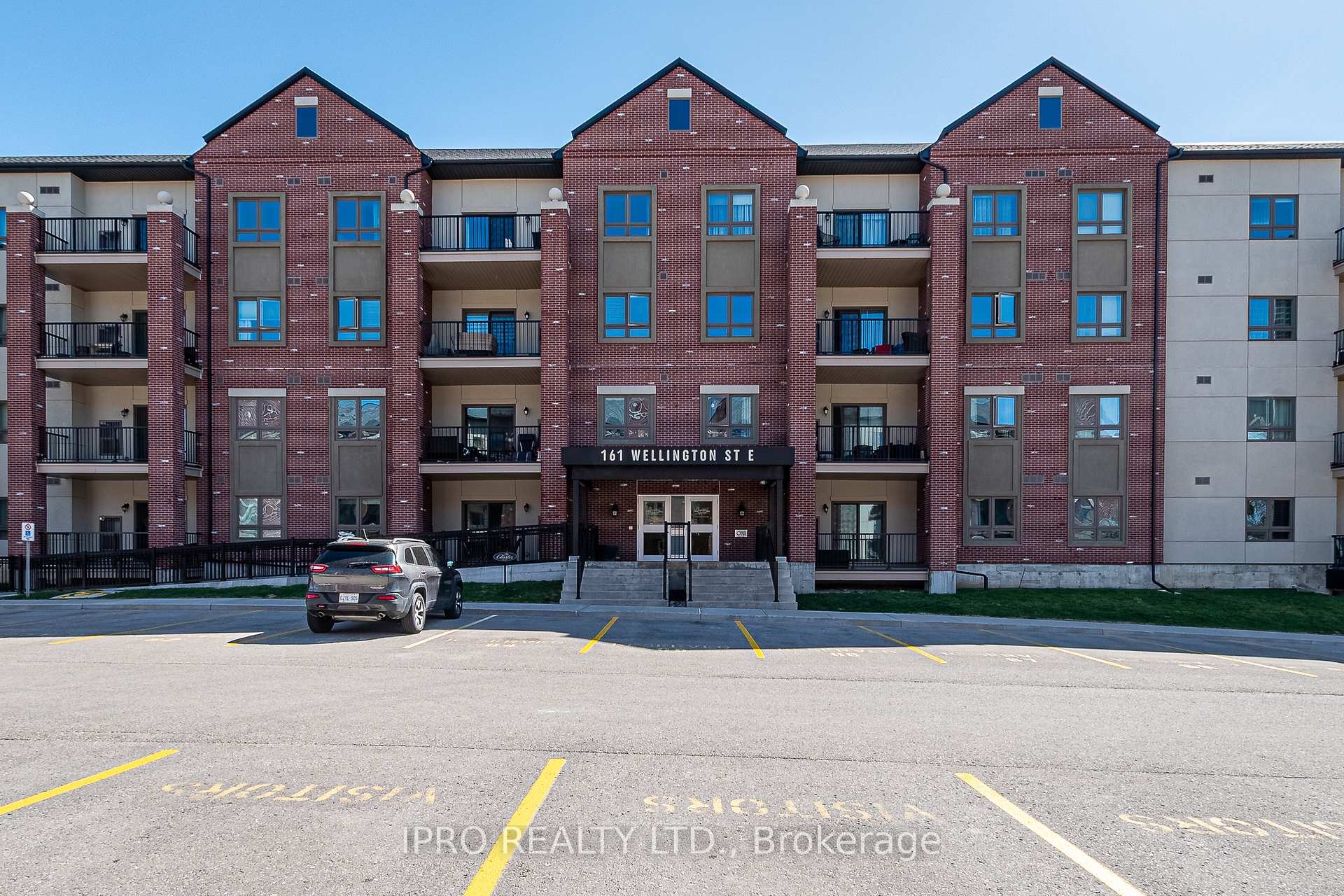 Front of Unit 107, 161 Wellington Street E