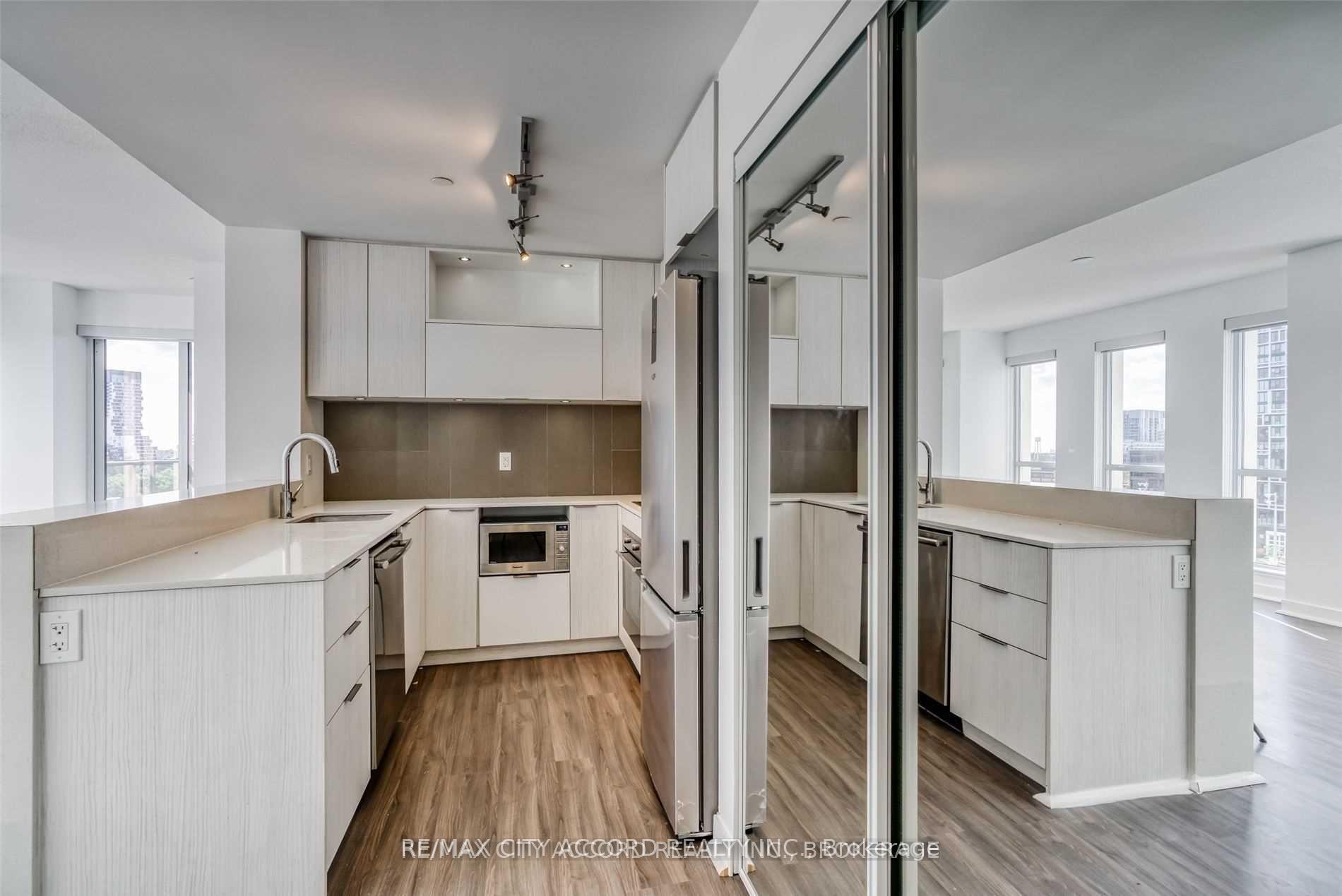 Photo 7 of Unit 802, 170 Sumach Street, Toronto, Regent Park — HOMEH