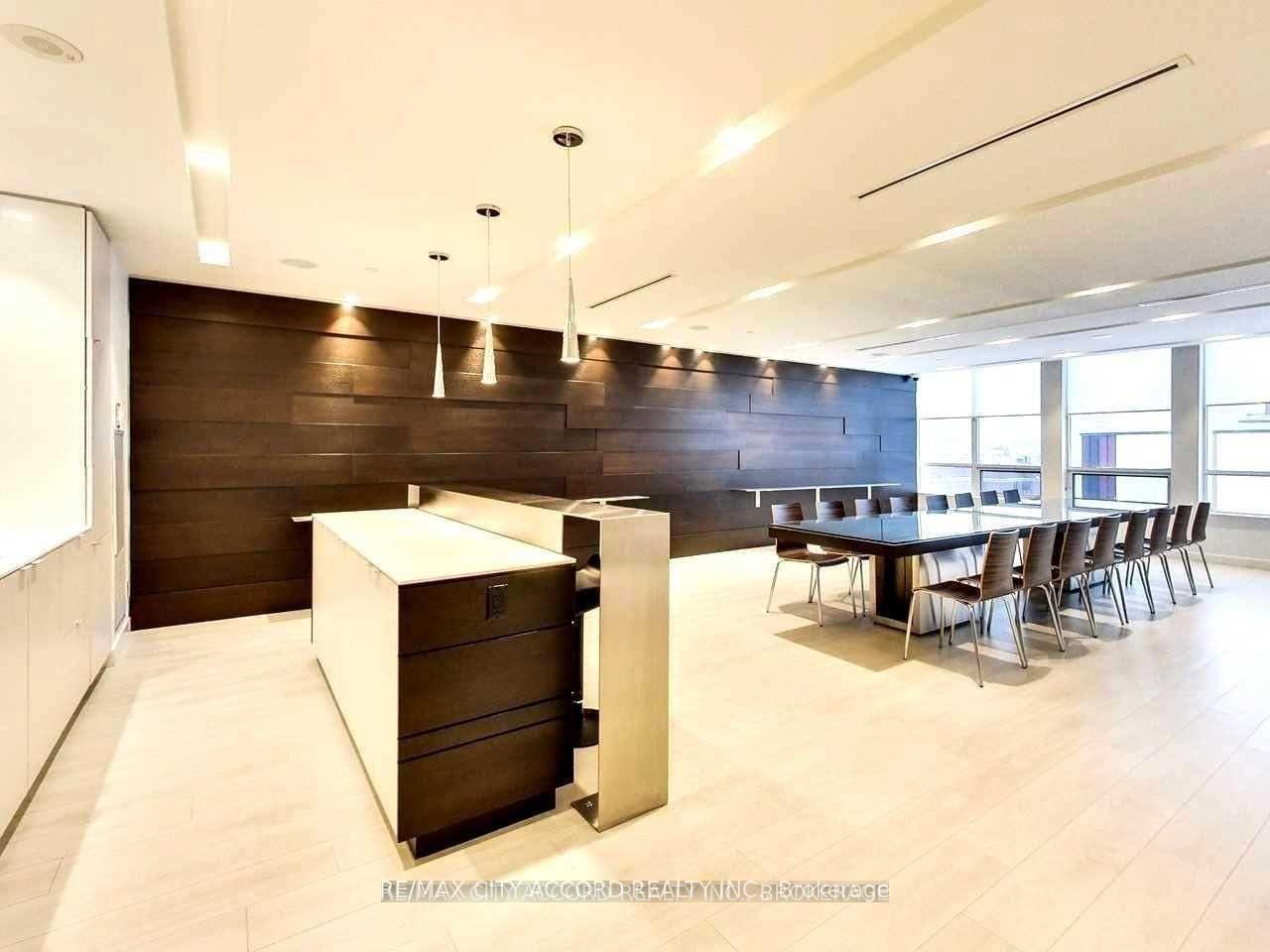 Photo 26 of Unit 802, 170 Sumach Street, Toronto, Regent Park — HOMEH