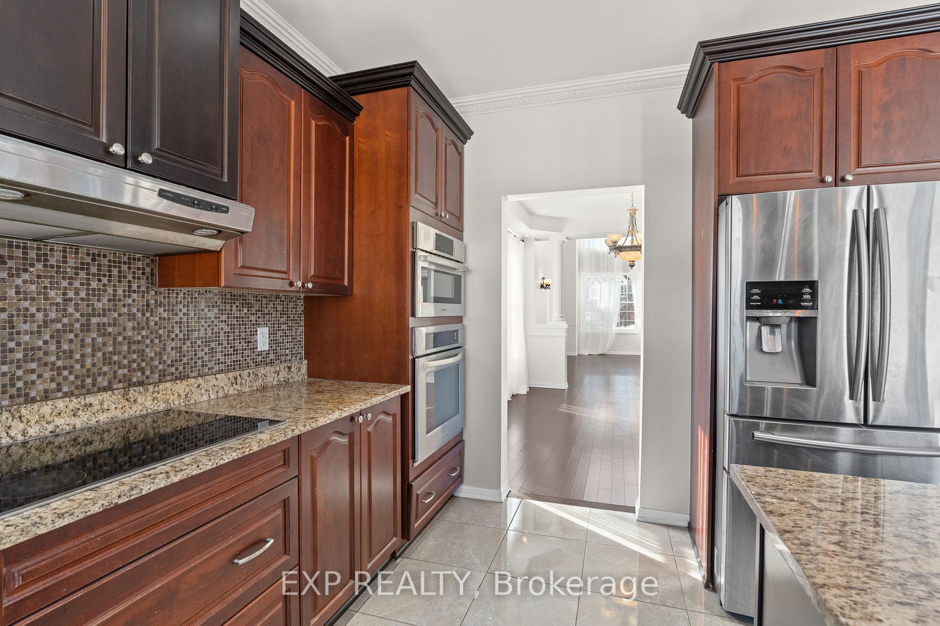 Photo 13 of 537 Bretby Crescent, Ottawa, Barrhaven - Cedargrove/Fraserdale — HOMEH
