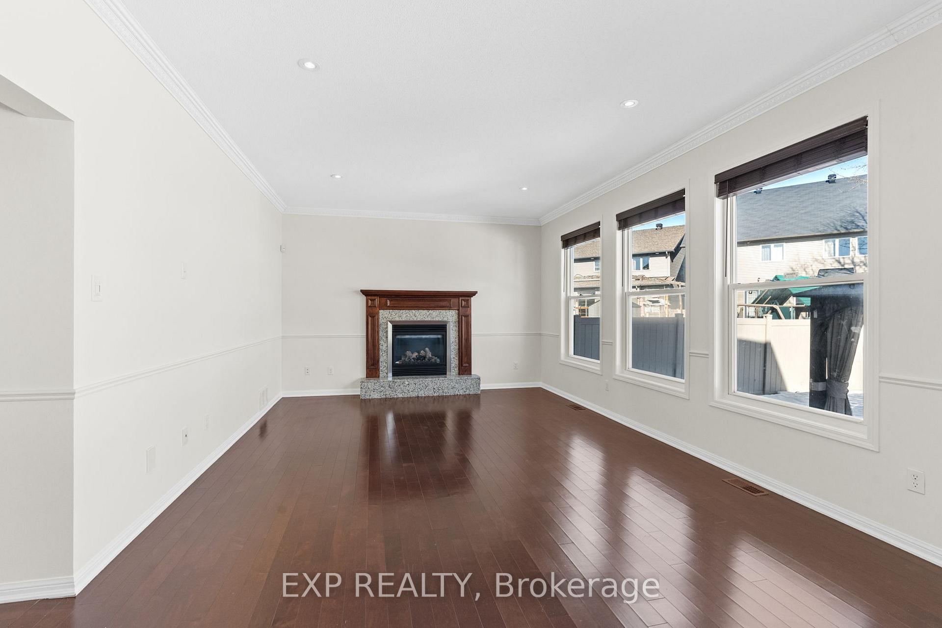 Photo 14 of 537 Bretby Crescent, Ottawa, Barrhaven - Cedargrove/Fraserdale — HOMEH