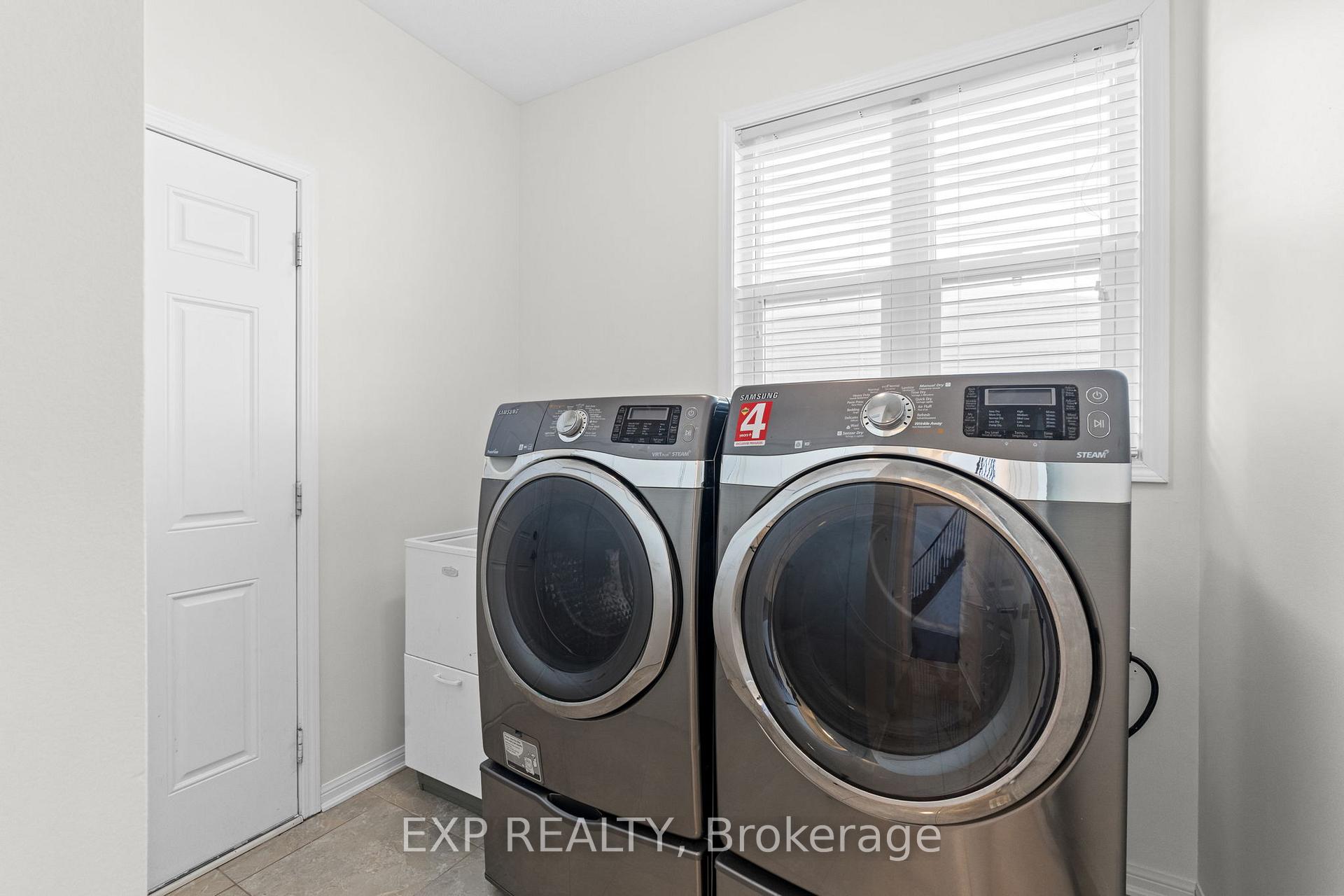 Photo 18 of 537 Bretby Crescent, Ottawa, Barrhaven - Cedargrove/Fraserdale — HOMEH