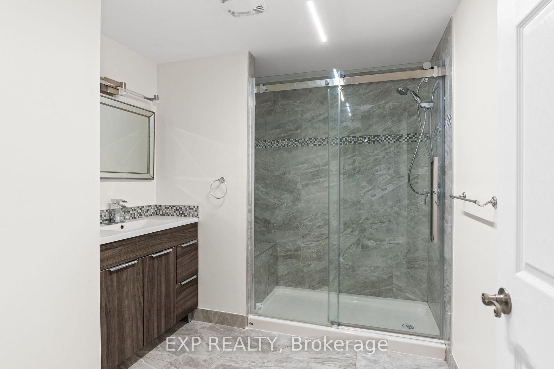 Photo 37 of 537 Bretby Crescent, Ottawa, Barrhaven - Cedargrove/Fraserdale — HOMEH