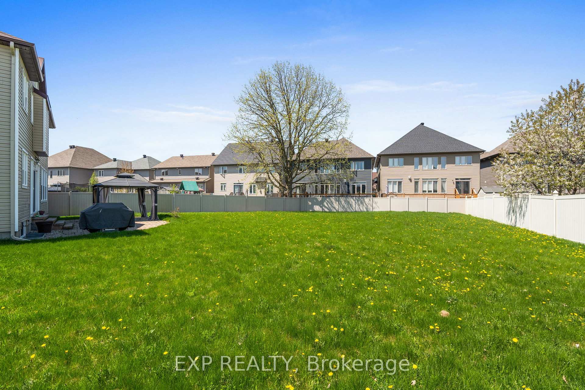 Photo 39 of 537 Bretby Crescent, Ottawa, Barrhaven - Cedargrove/Fraserdale — HOMEH
