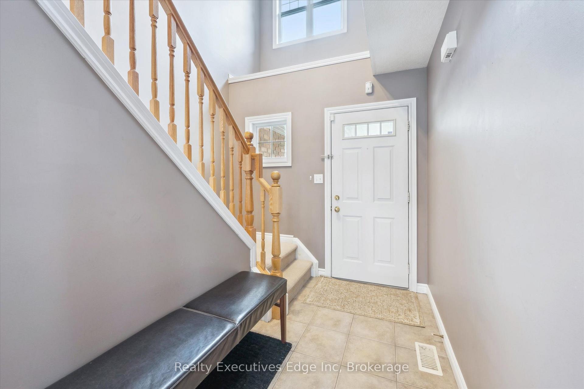 Photo 6 of Unit 92, 165 Terraview Crescent, Guelph, Kortright West — HOMEH