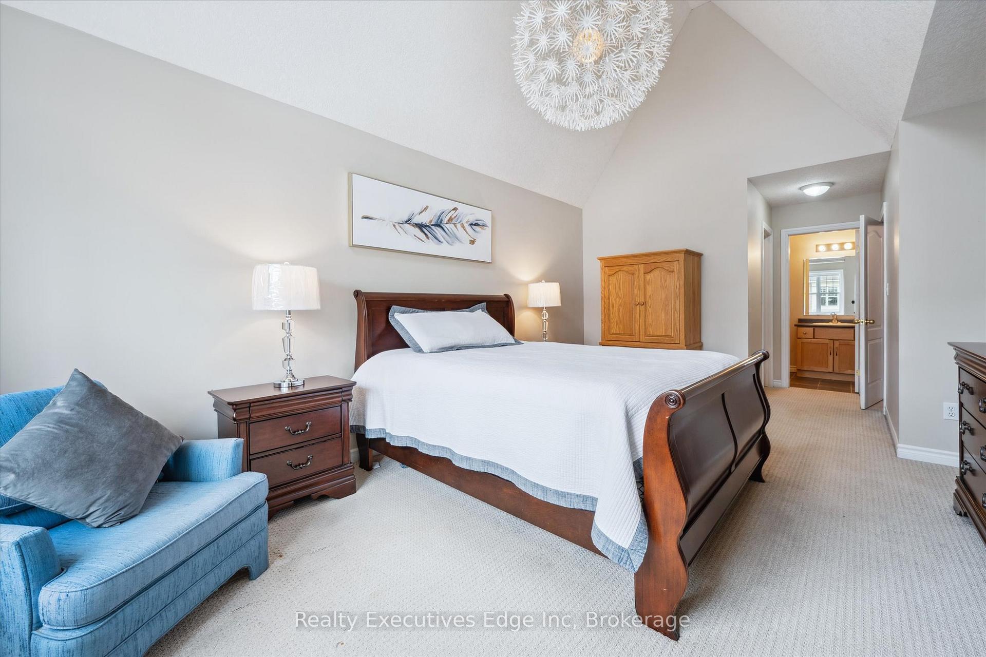 Photo 20 of Unit 92, 165 Terraview Crescent, Guelph, Kortright West — HOMEH