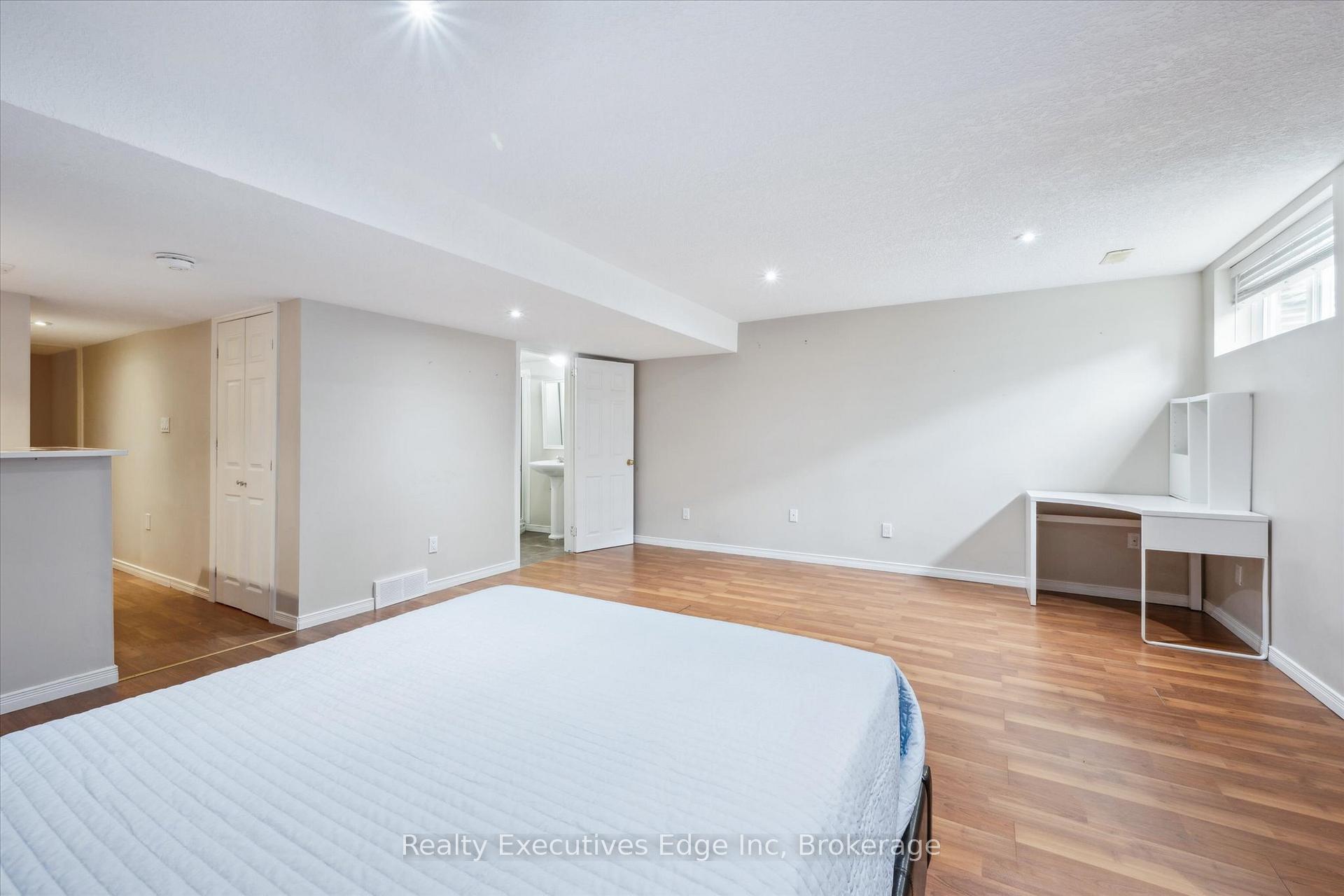 Photo 28 of Unit 92, 165 Terraview Crescent, Guelph, Kortright West — HOMEH