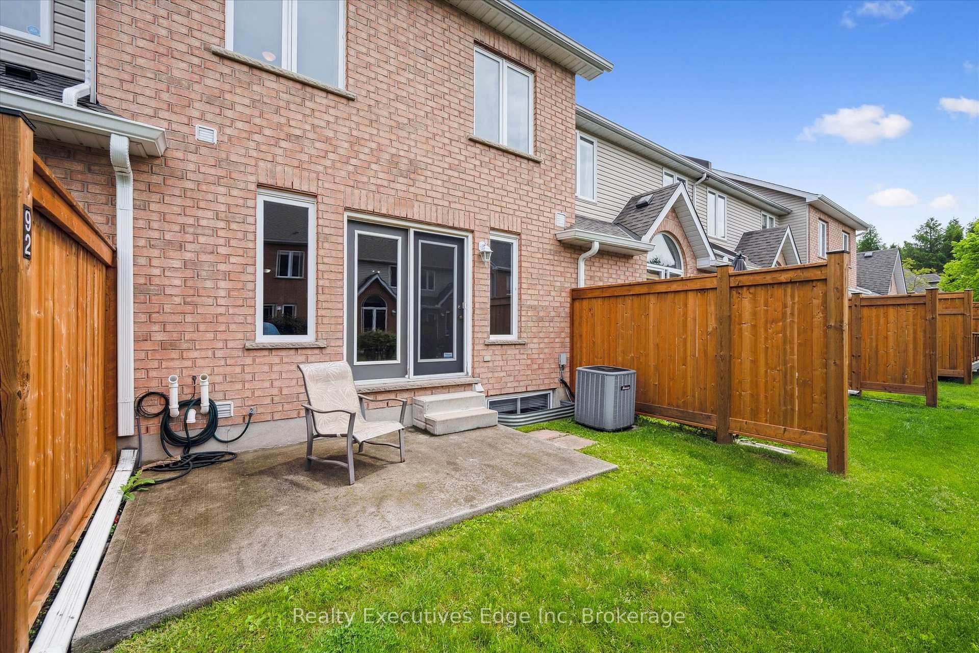 Photo 33 of Unit 92, 165 Terraview Crescent, Guelph, Kortright West — HOMEH