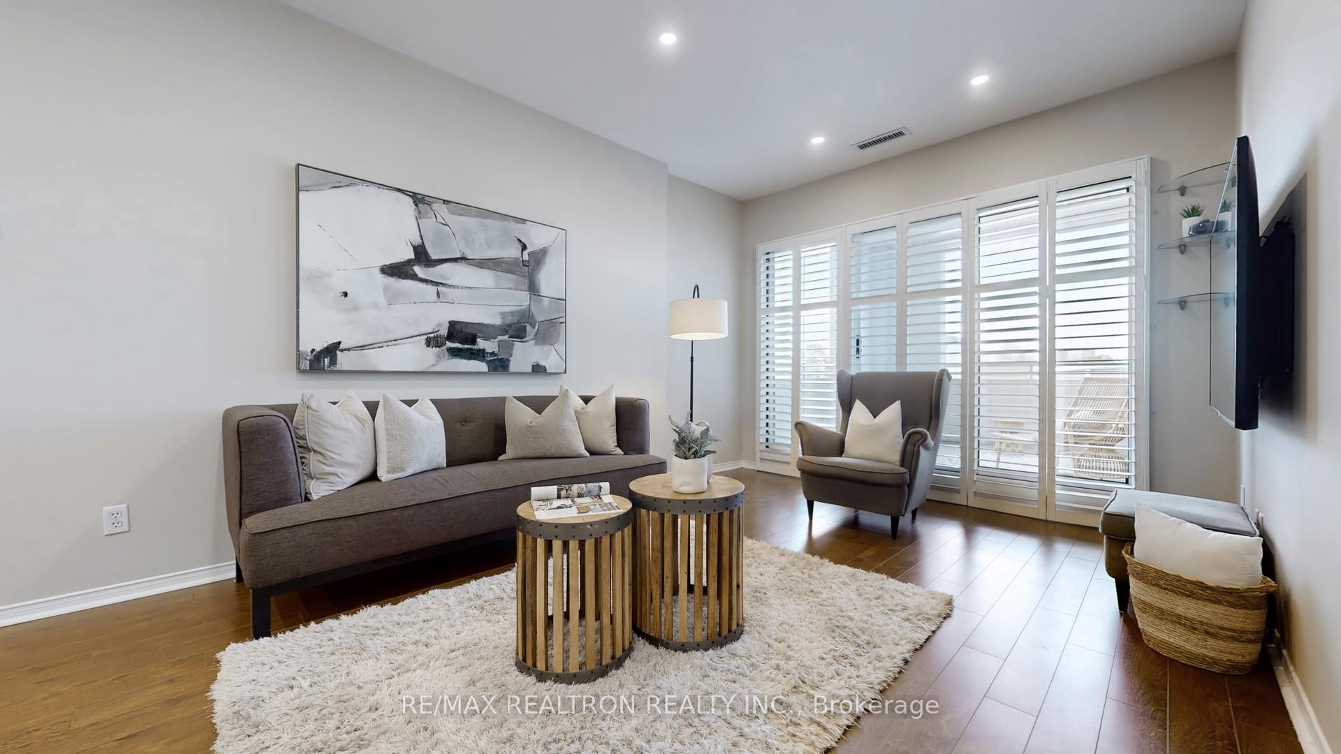 Photo 4 of Unit #202, 600 Eglinton Avenue E, Toronto, Mount Pleasant East — HOMEH