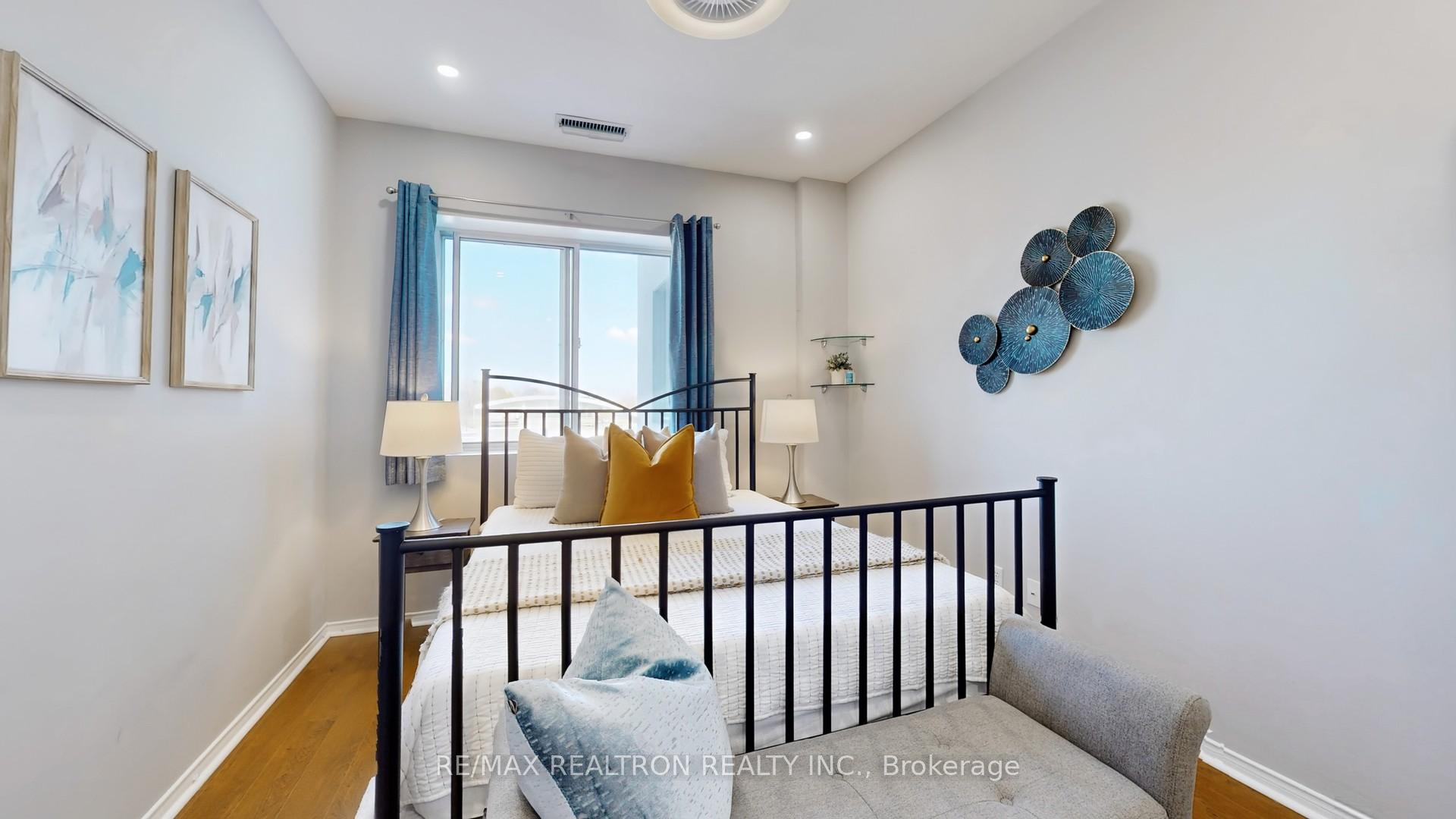 Photo 13 of Unit #202, 600 Eglinton Avenue E, Toronto, Mount Pleasant East — HOMEH