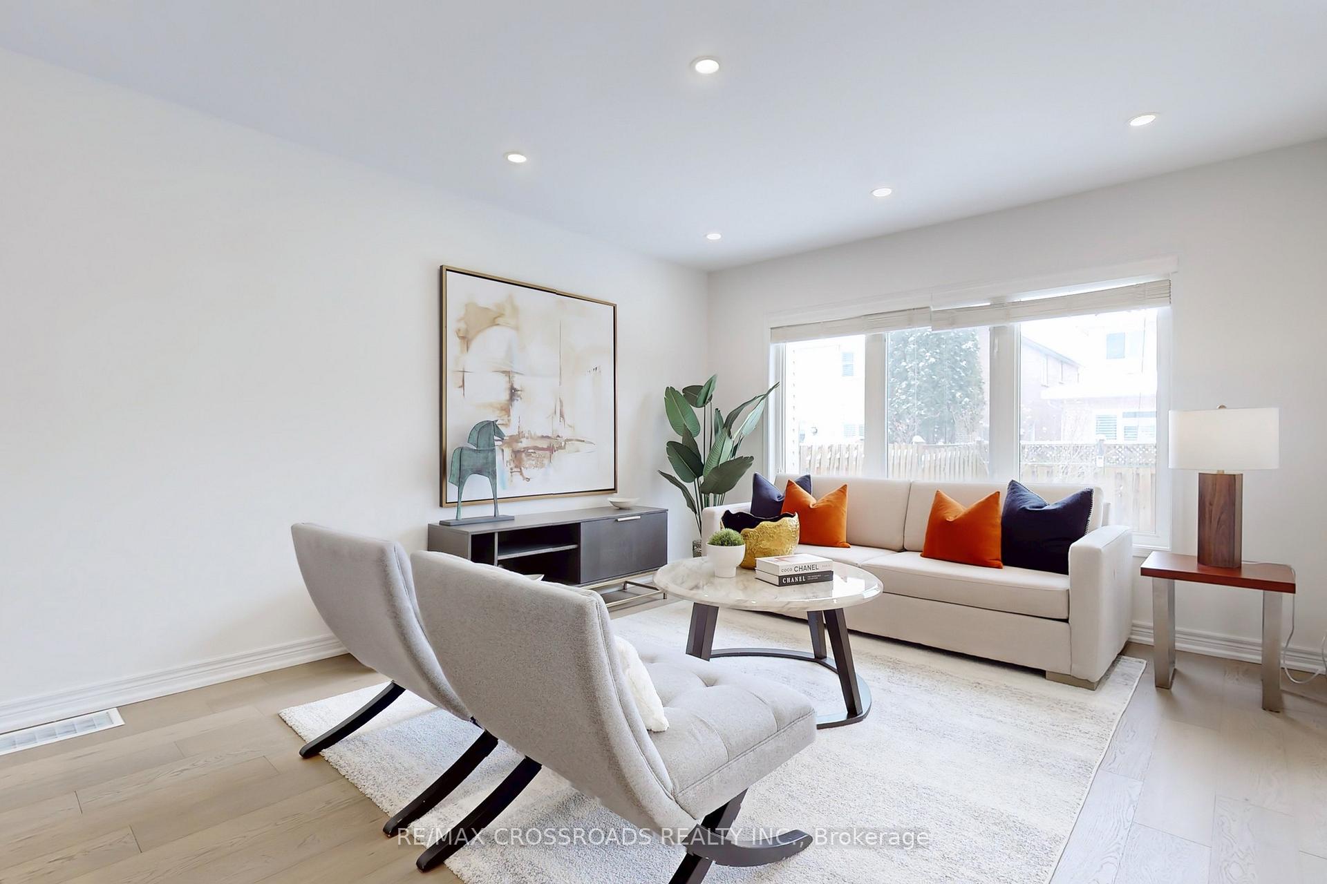 Photo 4 of 51 Bilbrough Street, Aurora, Bayview Northeast — HOMEH