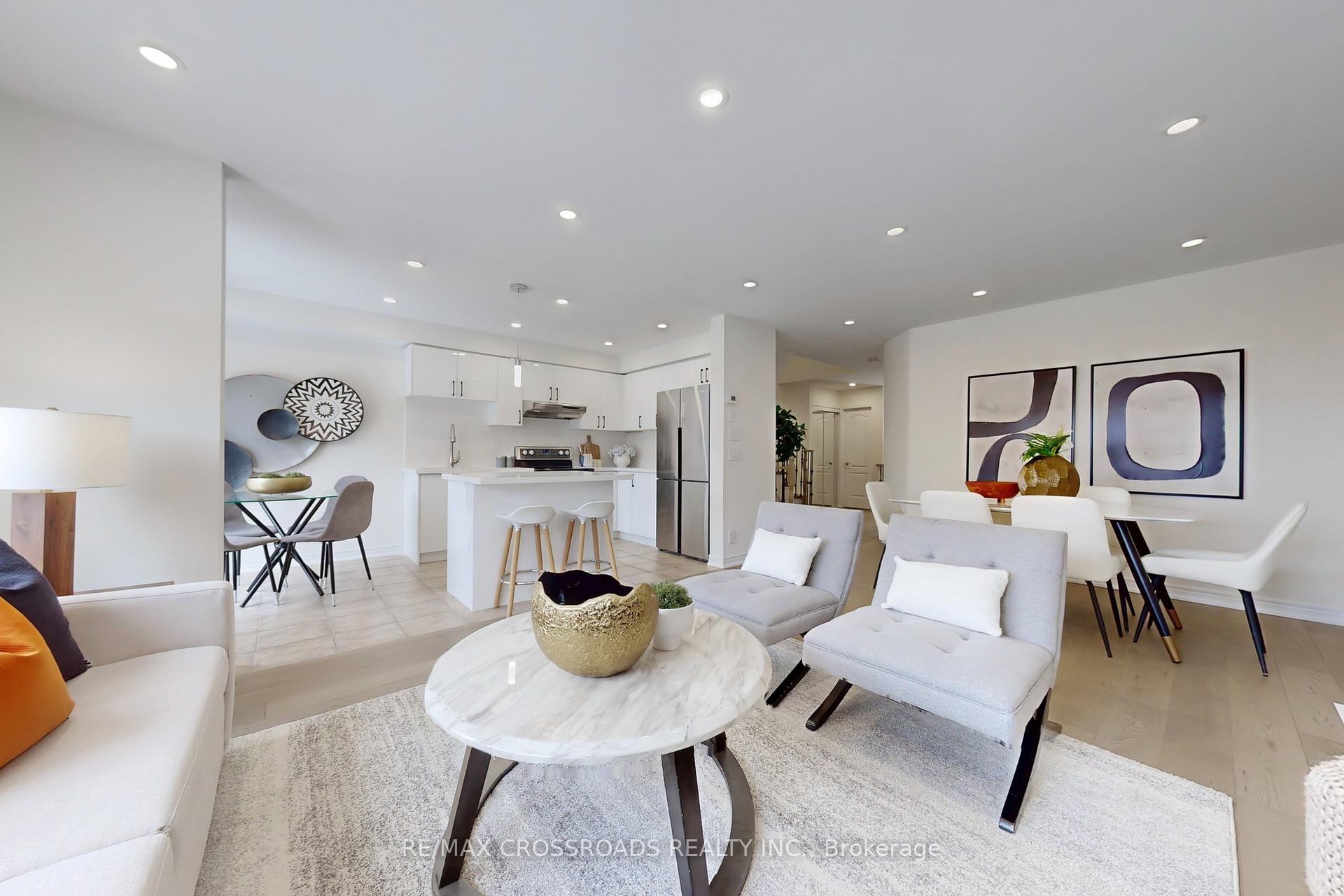 Photo 7 of 51 Bilbrough Street, Aurora, Bayview Northeast — HOMEH