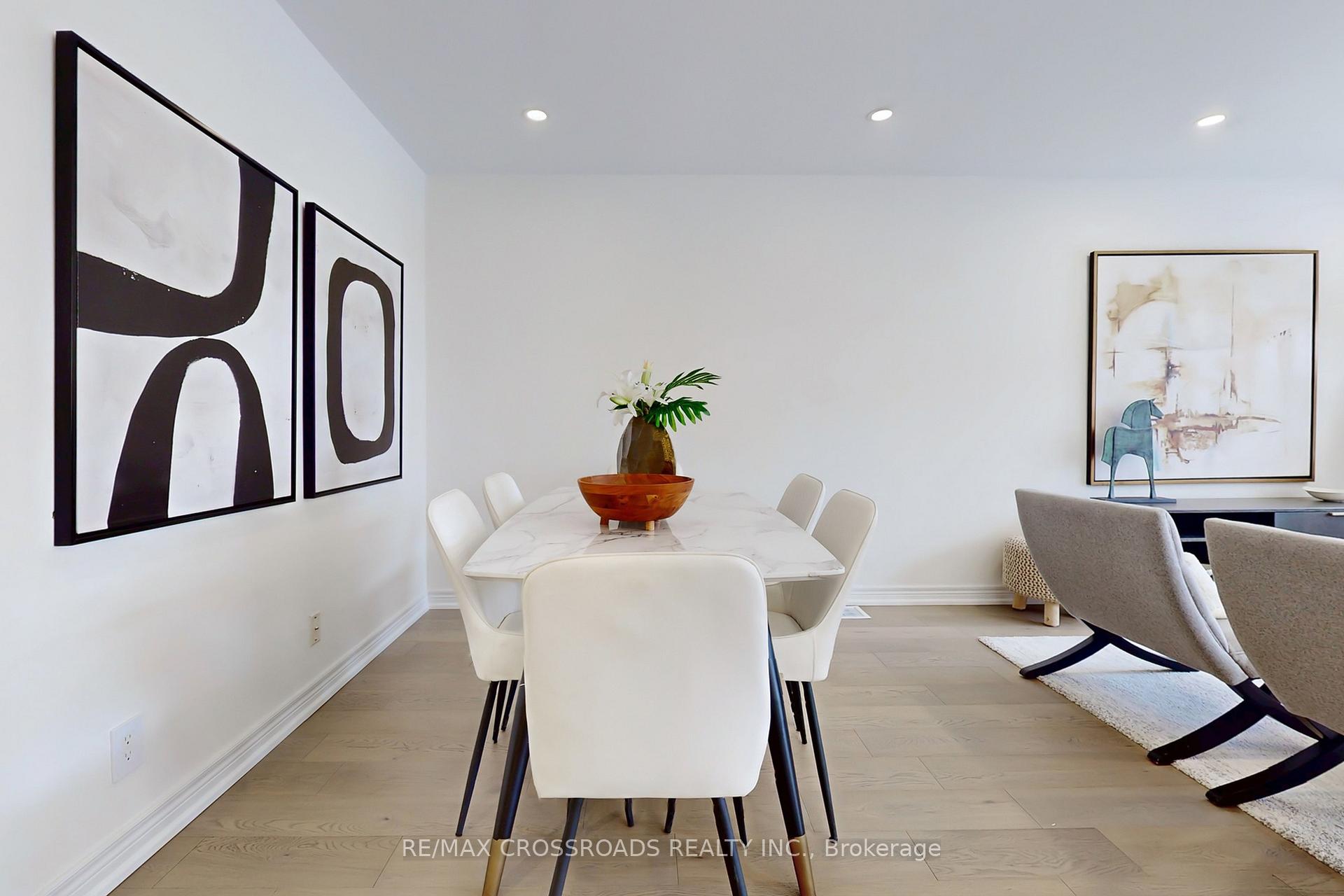 Photo 10 of 51 Bilbrough Street, Aurora, Bayview Northeast — HOMEH